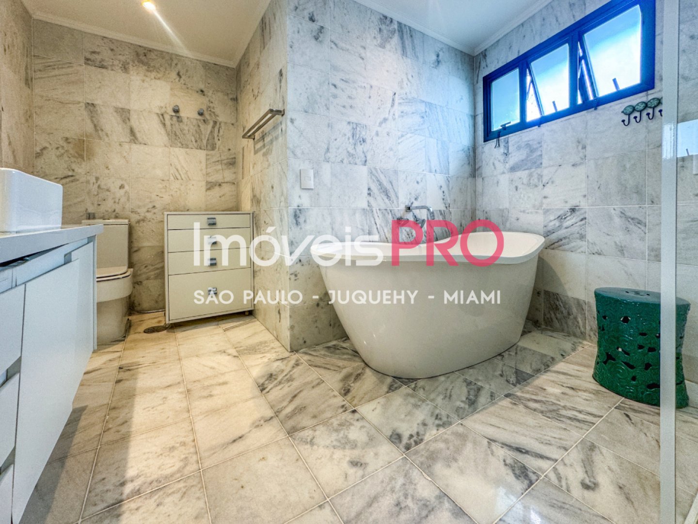 Foto :: IP39576