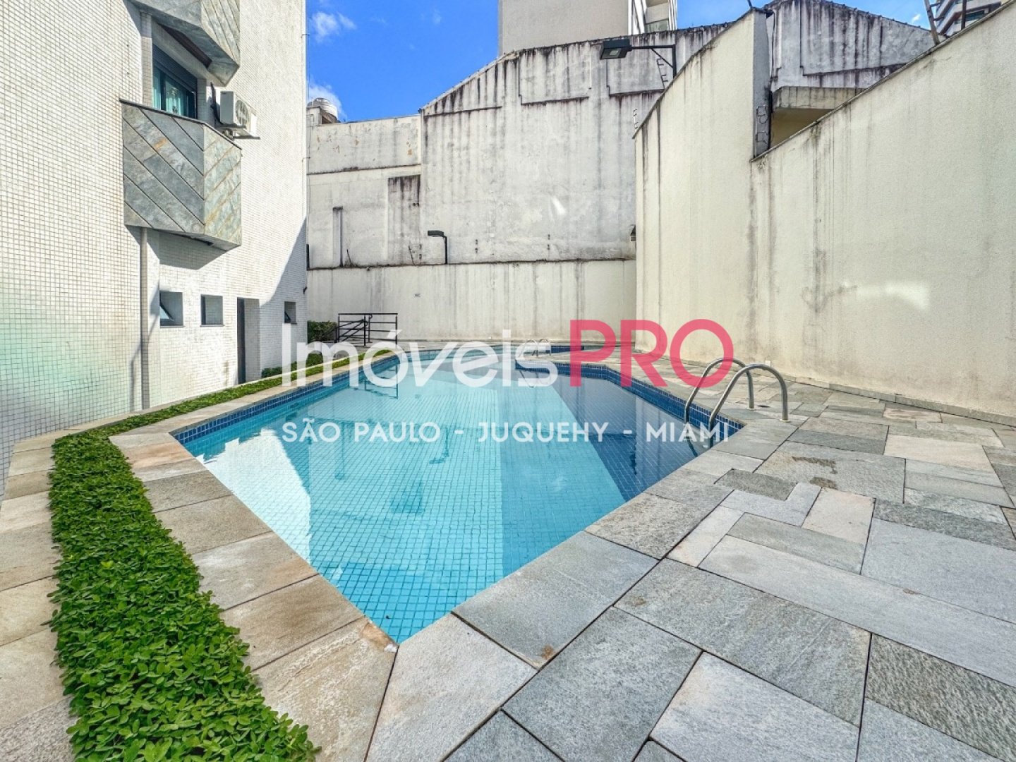 Foto :: https://assets.imoveispro.com.br/thumb/IP39576/apartamento-venda-aclimacao_IP39576_59_1920x1080.jpg?