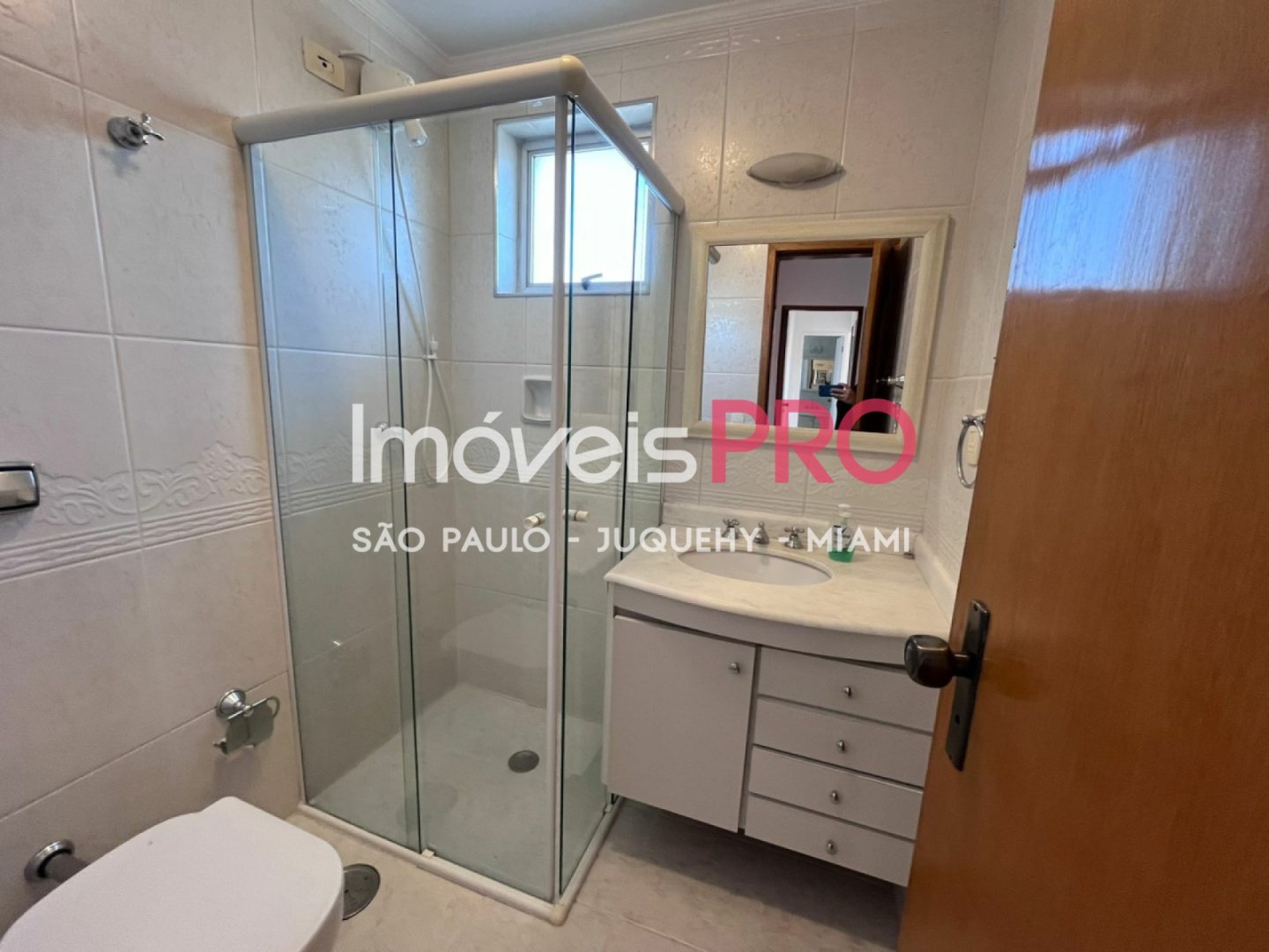 Foto :: https://assets.imoveispro.com.br/thumb/IP39580/apartamento-aluguel-moema-passaros_IP39580_23_1920x1080.jpg?