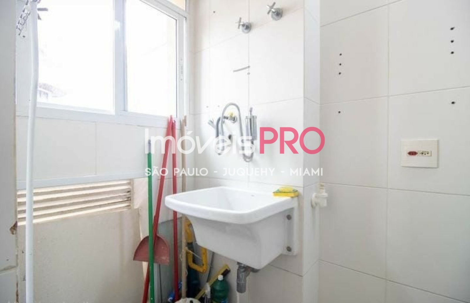 Foto :: https://assets.imoveispro.com.br/thumb/IP39598/apartamento-venda-campo-belo_IP39598_17_1920x1080.jpg?