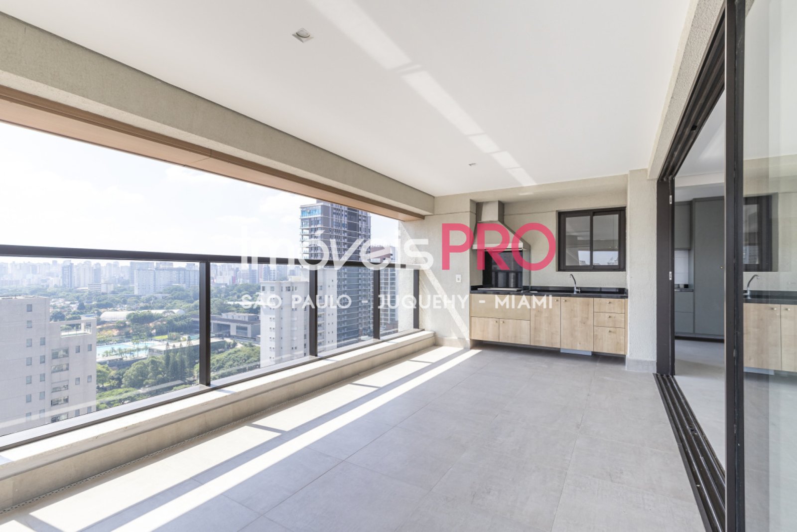 Foto :: https://assets.imoveispro.com.br/thumb/IP39601/apartamento-venda-moema_IP39601_17_1920x1080.jpg?