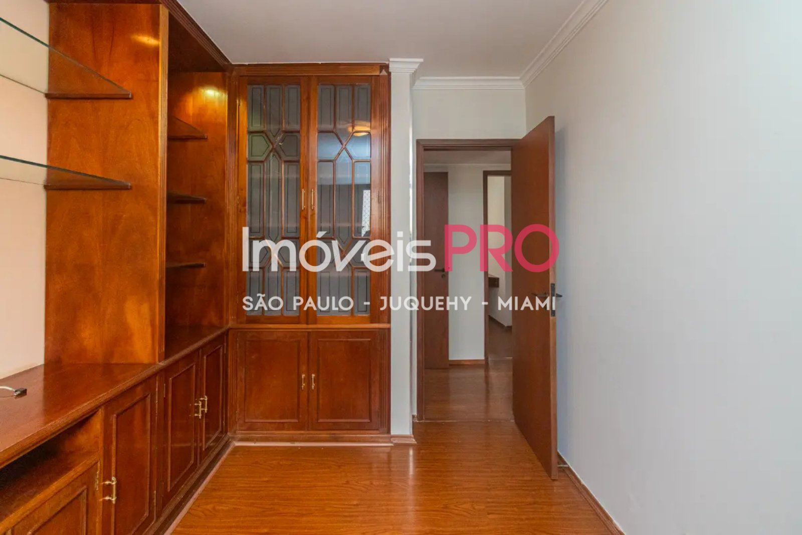 Foto :: https://assets.imoveispro.com.br/thumb/IP39606/apartamento-venda-campo-belo_IP39606_11_1920x1080.jpg?