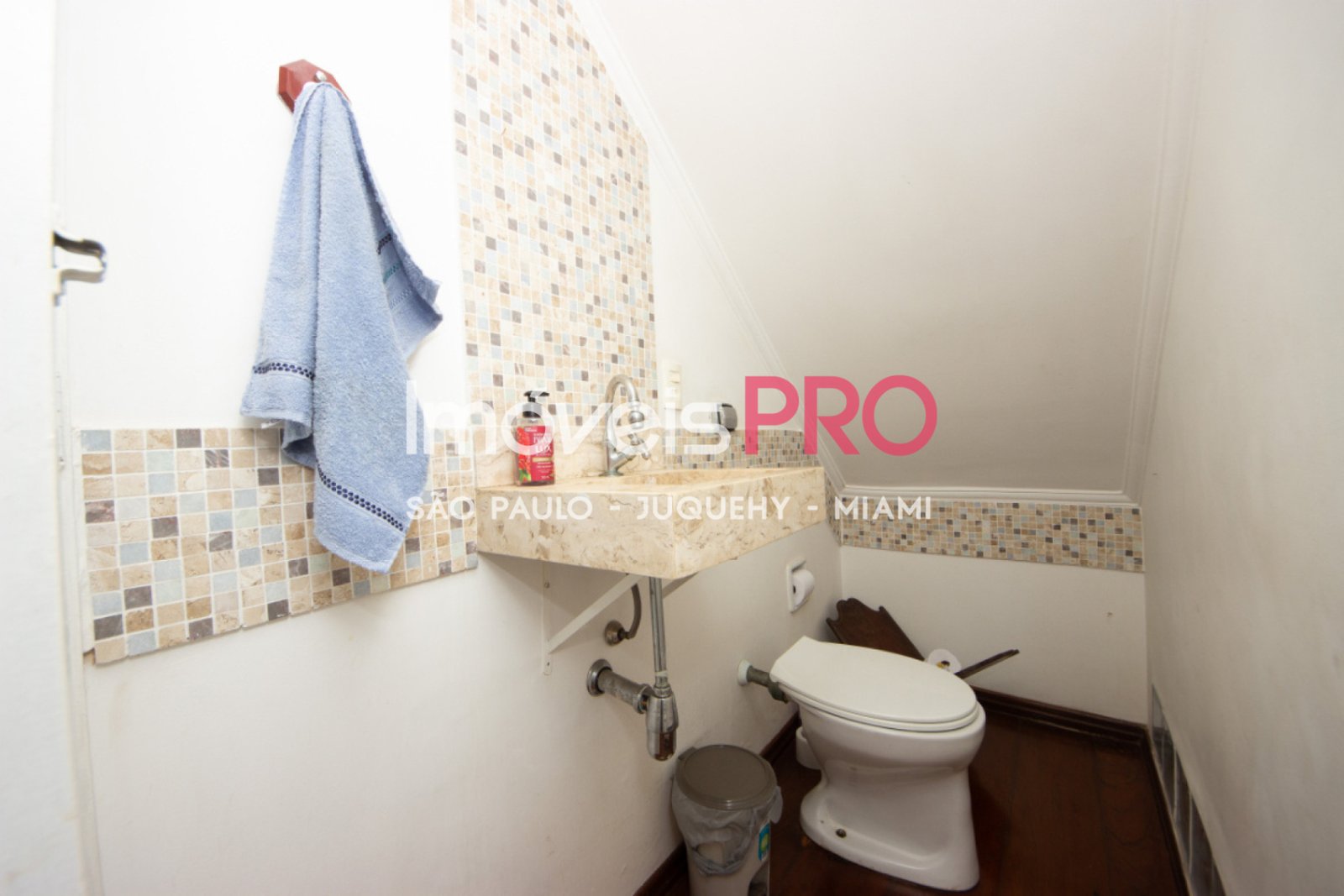 Foto :: https://assets.imoveispro.com.br/thumb/IP39625/casa-de-vila-venda-santo-amaro_IP39625_11_1920x1080.jpg?