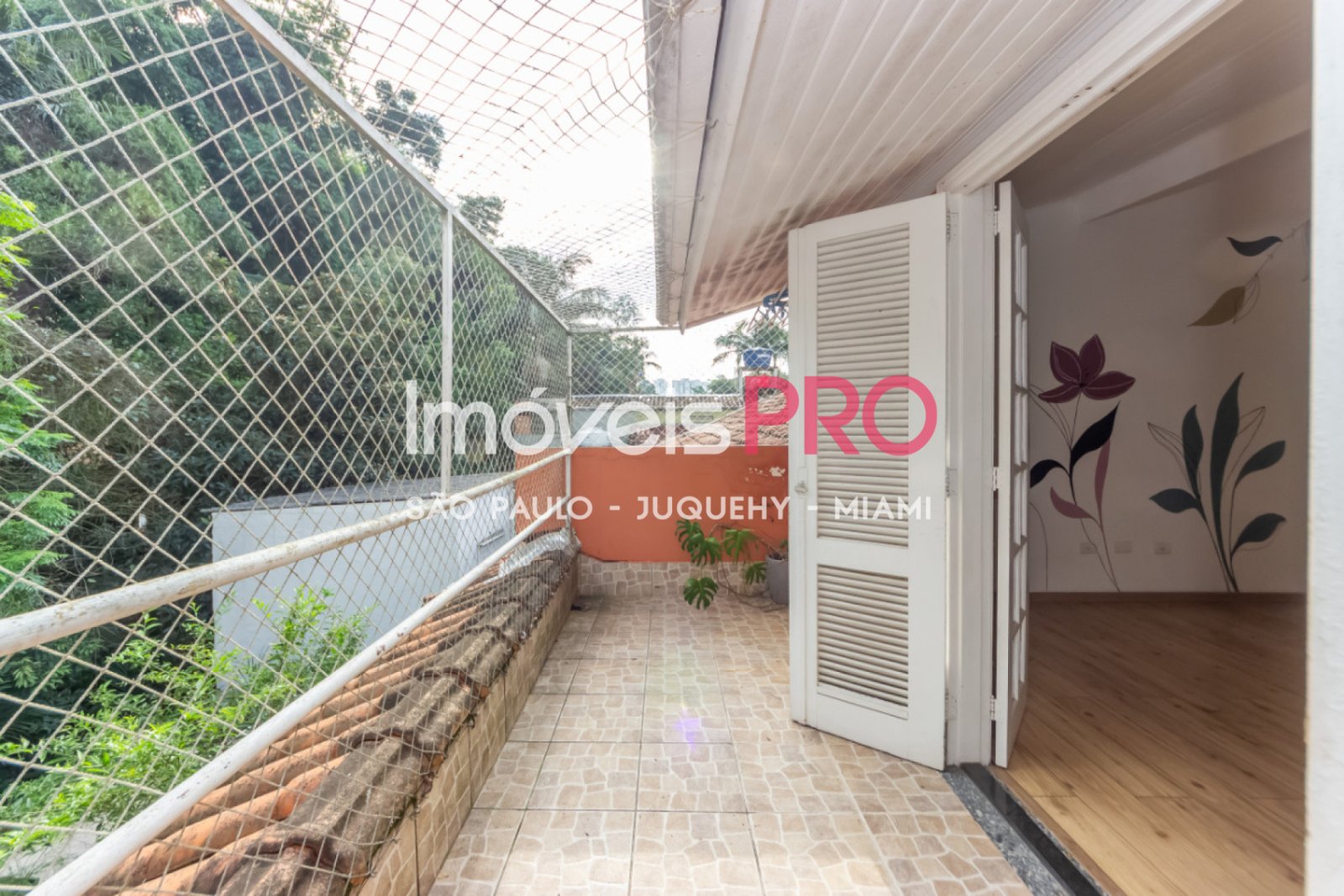 Foto :: https://assets.imoveispro.com.br/thumb/IP39625/casa-de-vila-venda-santo-amaro_IP39625_35_1920x1080.jpg?
