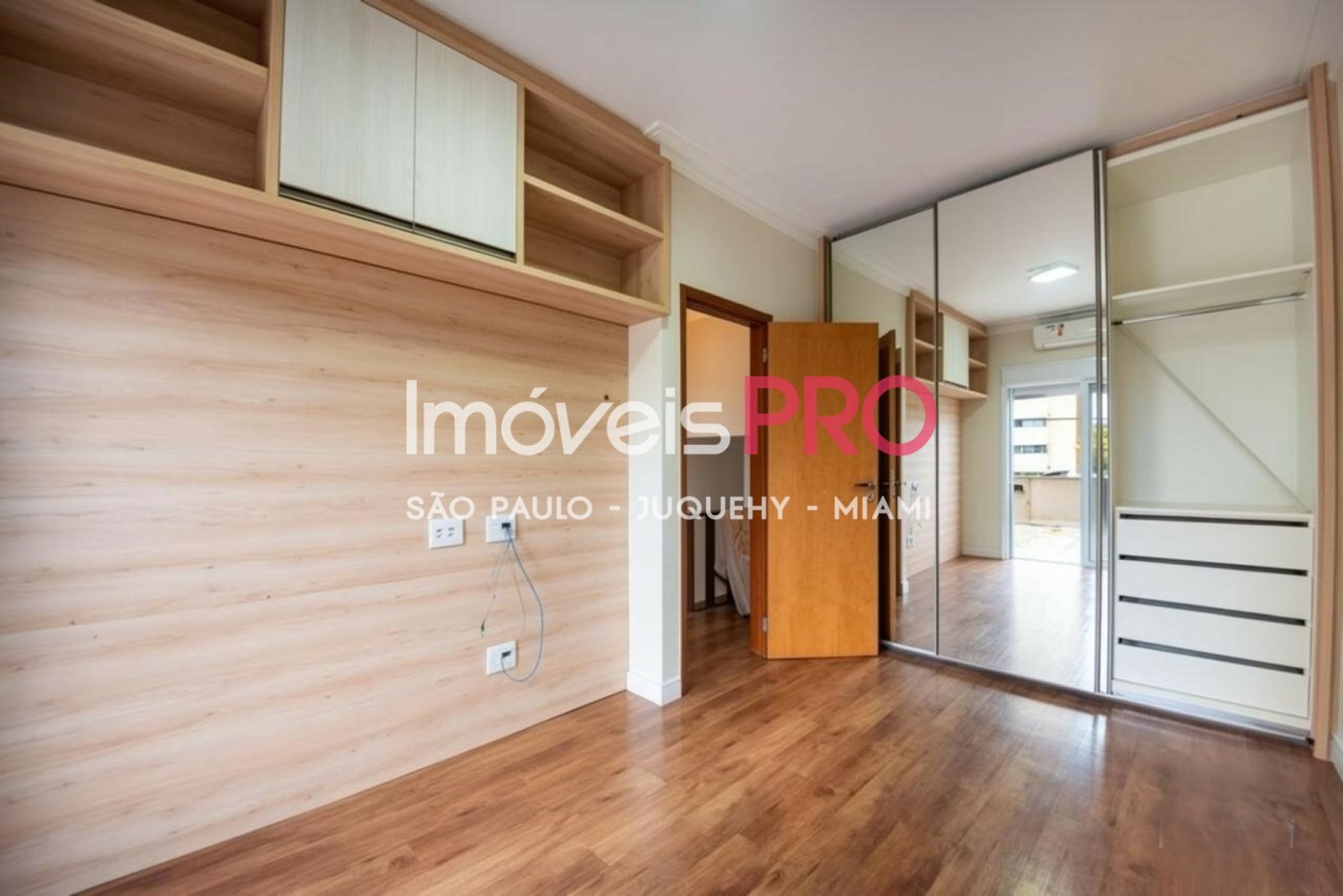 Foto :: https://assets.imoveispro.com.br/thumb/IP39627/casa-de-vila-venda-vila-mariana_IP39627_17_1920x1080.jpg?