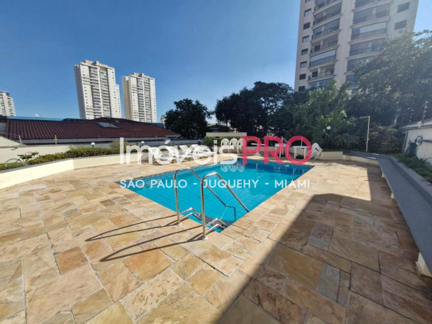 Foto :: https://assets.imoveispro.com.br/thumb/IP39629/apartamento-venda-campo-belo_IP39629_23_1920x1080.jpg?