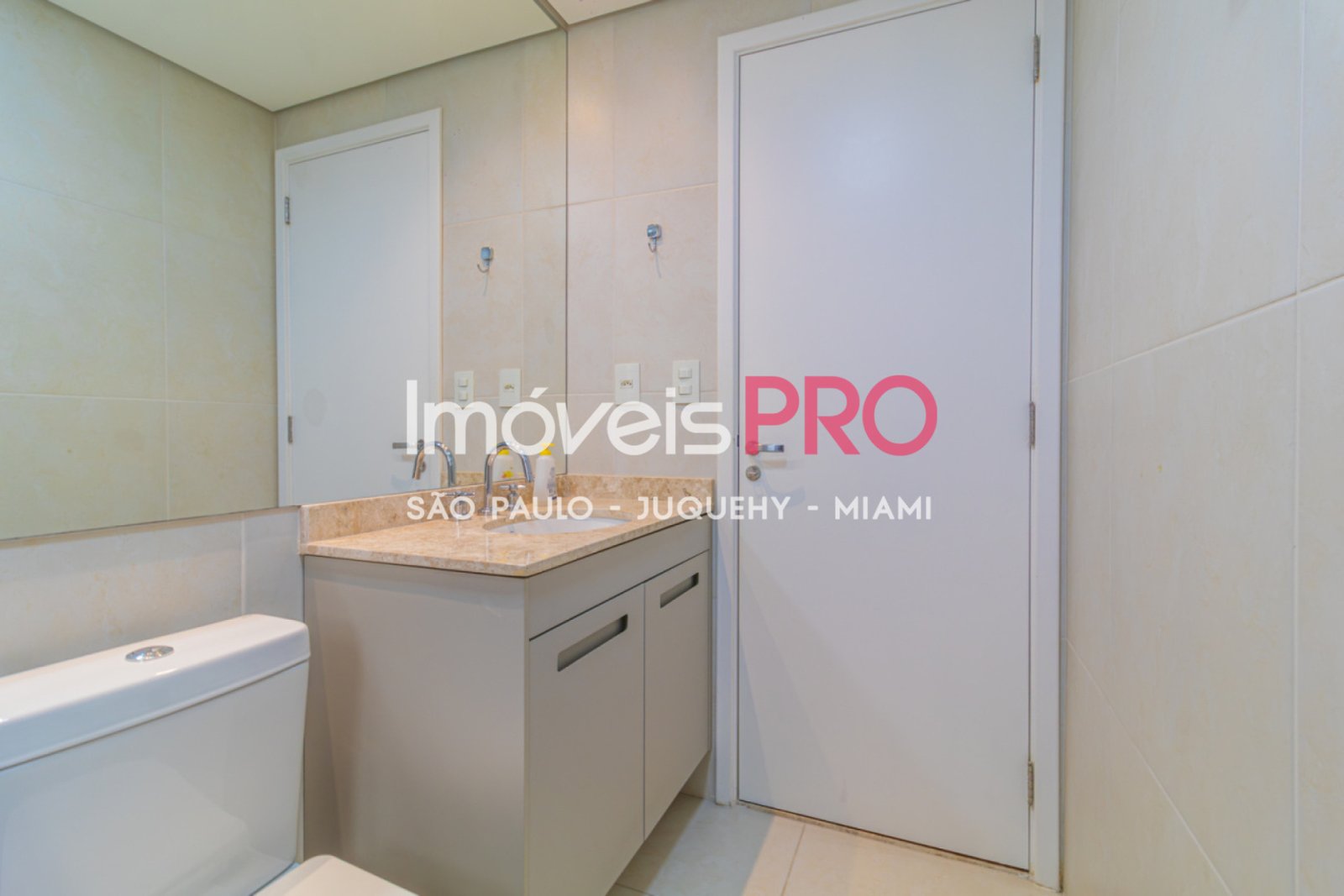 Foto :: https://assets.imoveispro.com.br/thumb/IP39631/apartamento-venda-morumbi_IP39631_35_1920x1080.jpg?