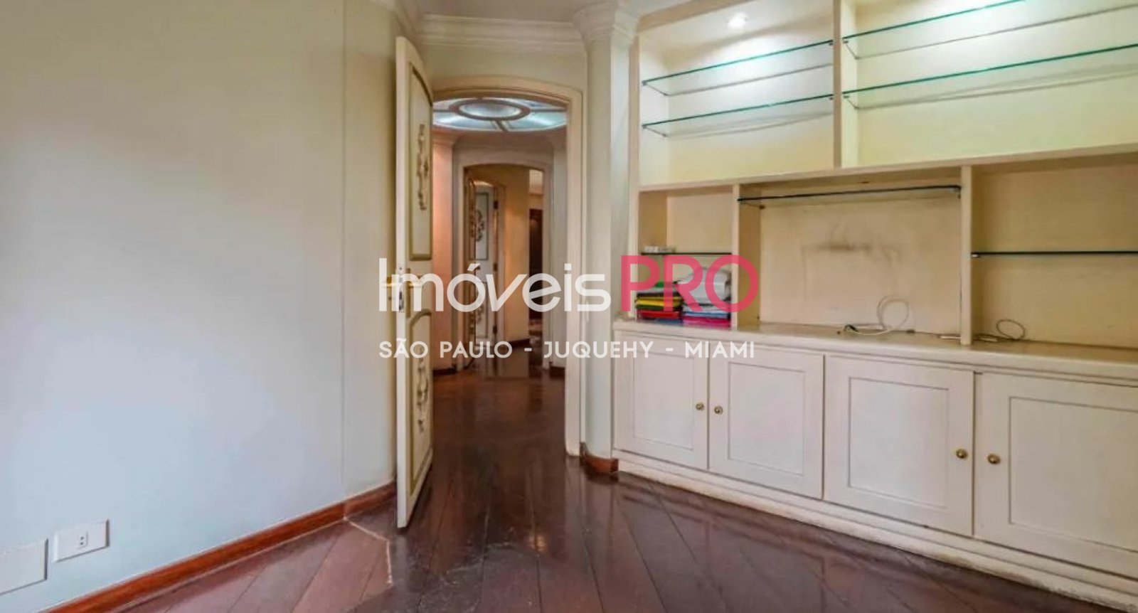 Foto :: https://assets.imoveispro.com.br/thumb/IP39633/apartamento-venda-moema_IP39633_17_1920x1080.jpg?