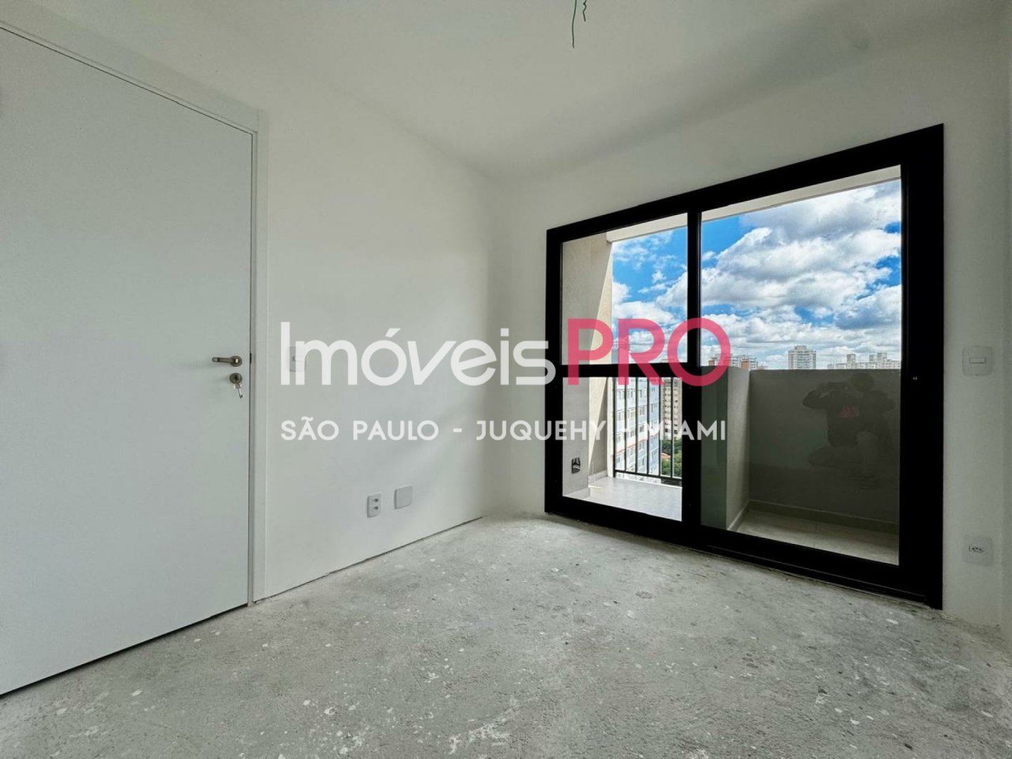 Foto :: https://assets.imoveispro.com.br/thumb/IP39635/apartamento-venda-vila-mariana_IP39635_17_1920x1080.jpg?