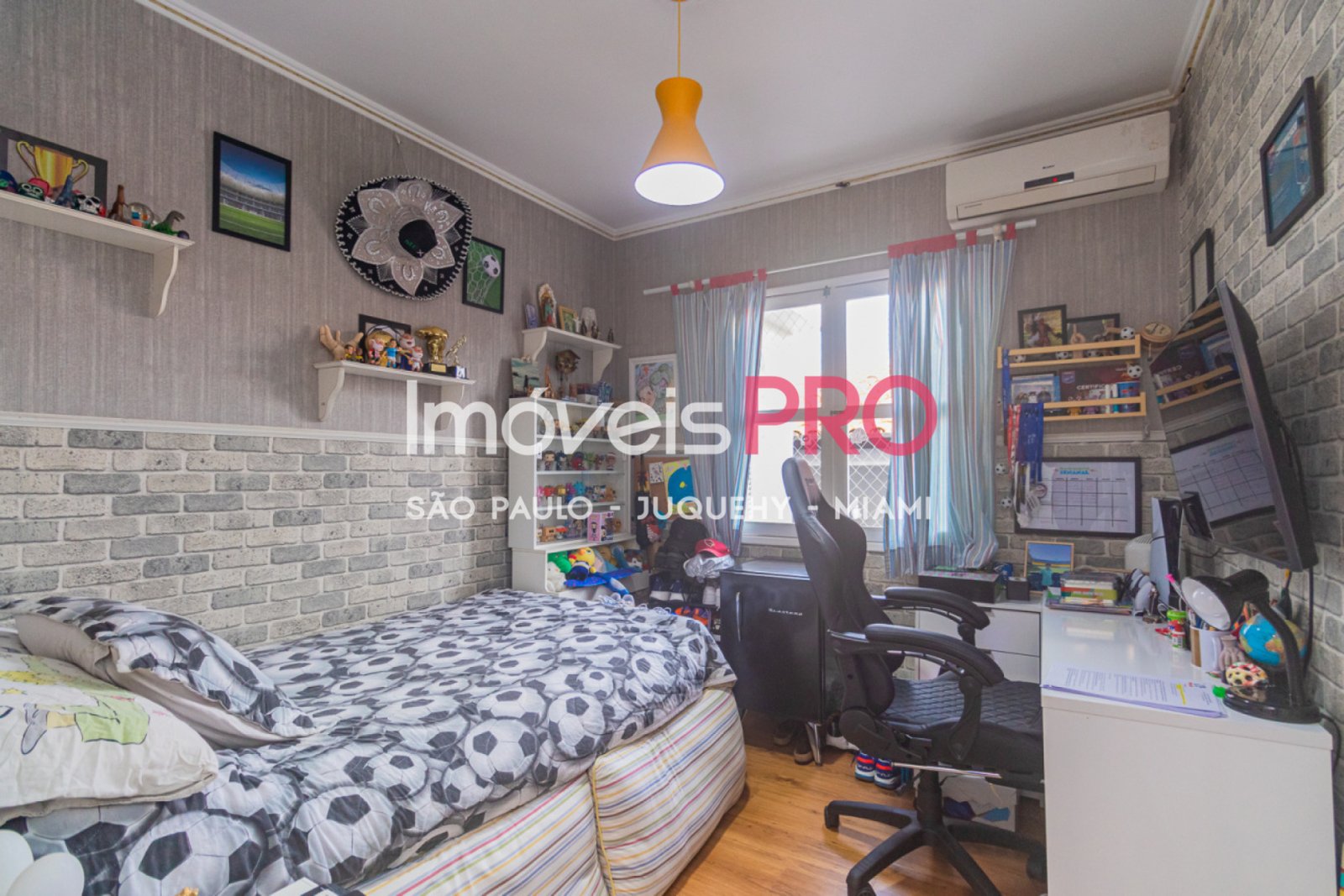 Foto :: IP39645