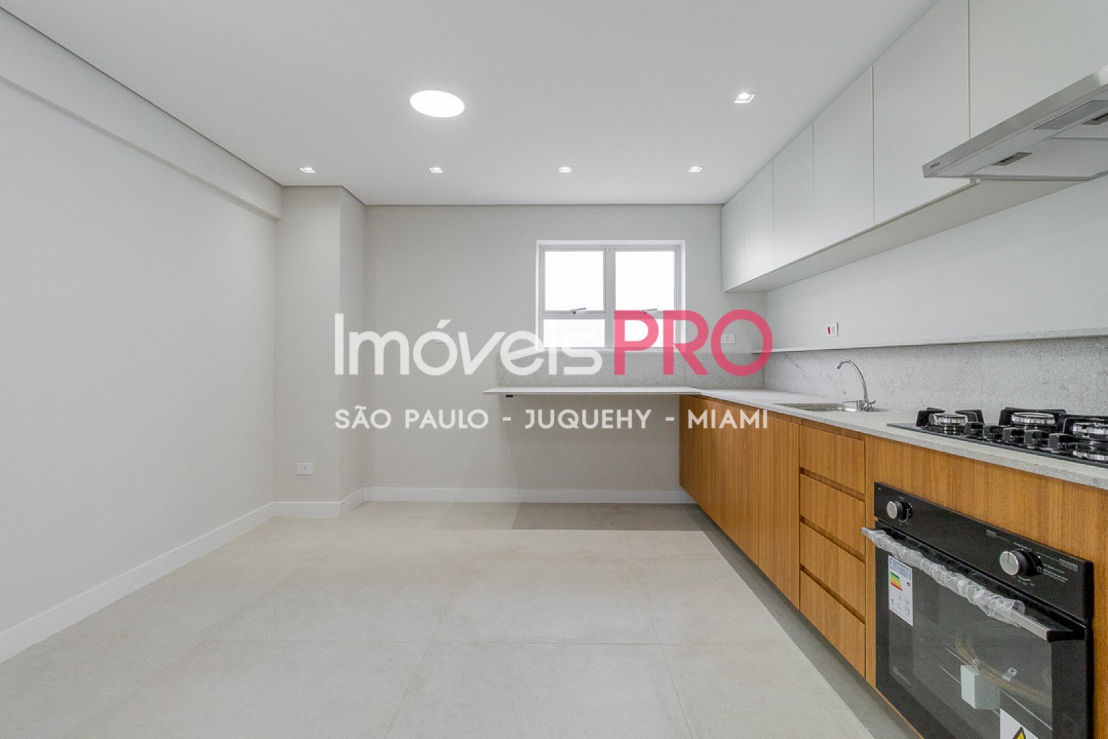 Foto :: https://assets.imoveispro.com.br/thumb/IP39650/apartamento-venda-brooklin_IP39650_11_1920x1080.jpg?
