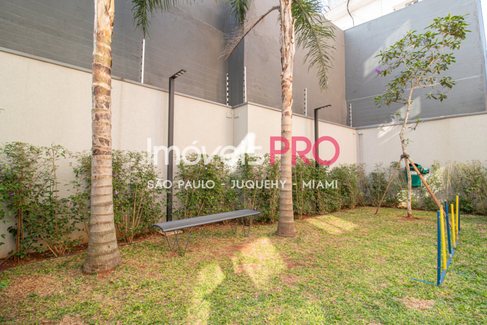 Foto :: https://assets.imoveispro.com.br/thumb/IP39652/apartamento-venda-vila-mariana_IP39652_41_1920x1080.jpg?