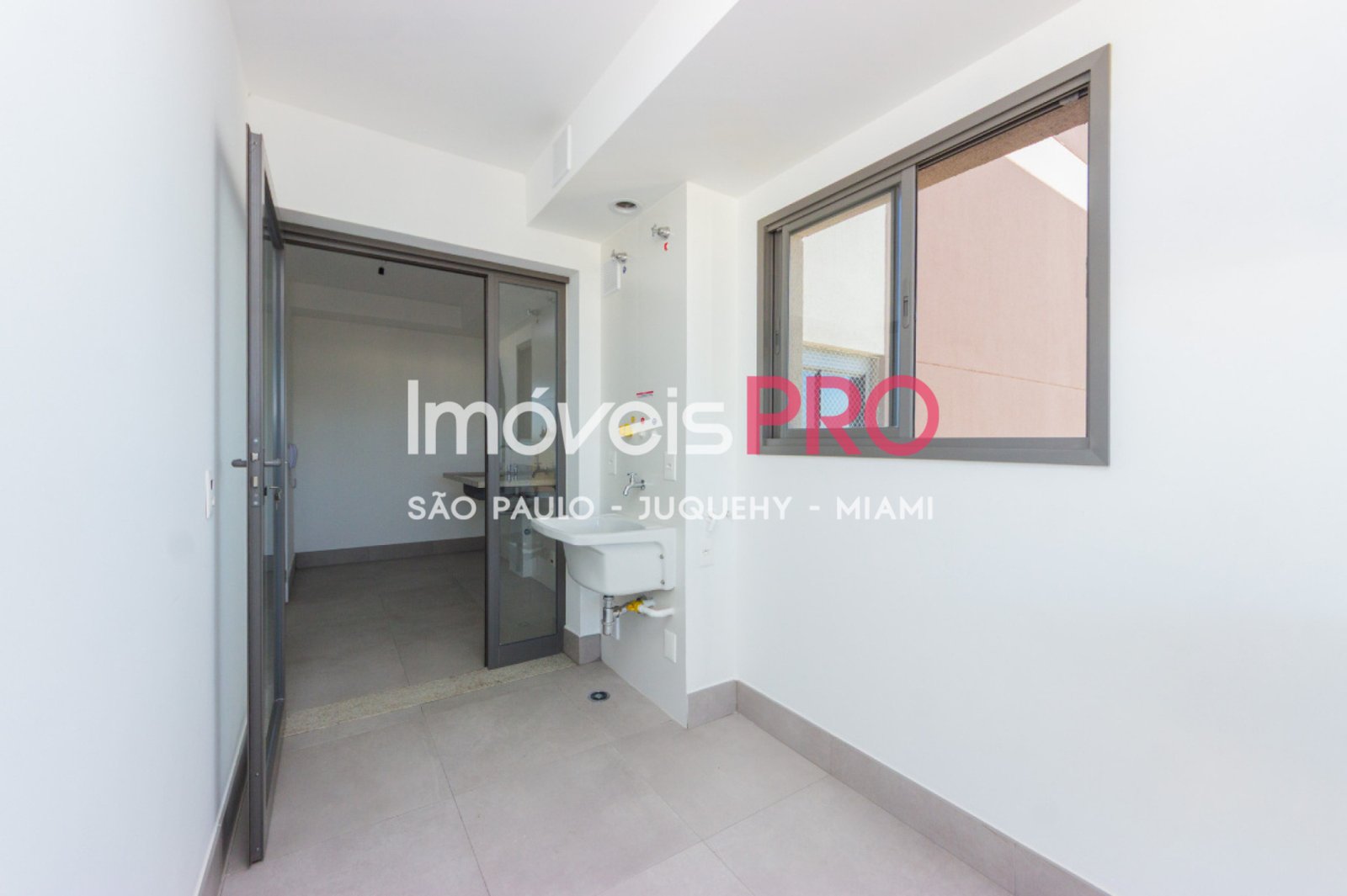 Foto :: IP39653