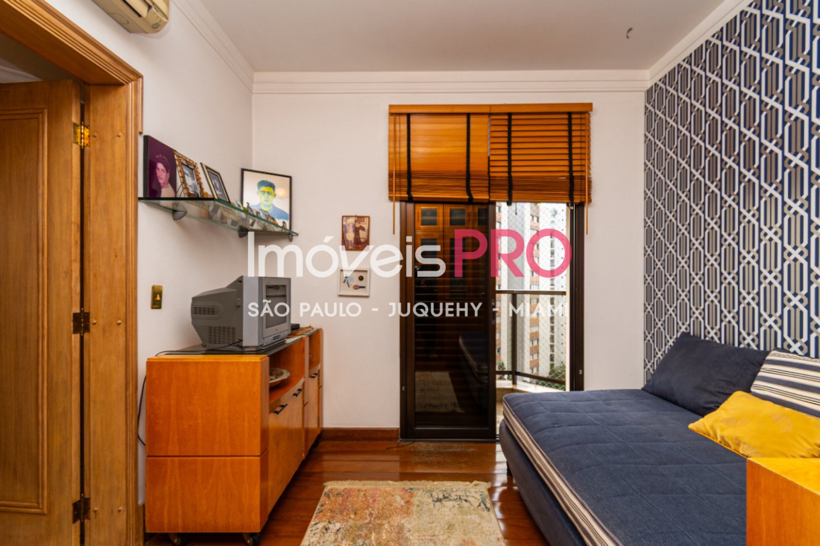 Foto :: IP39654