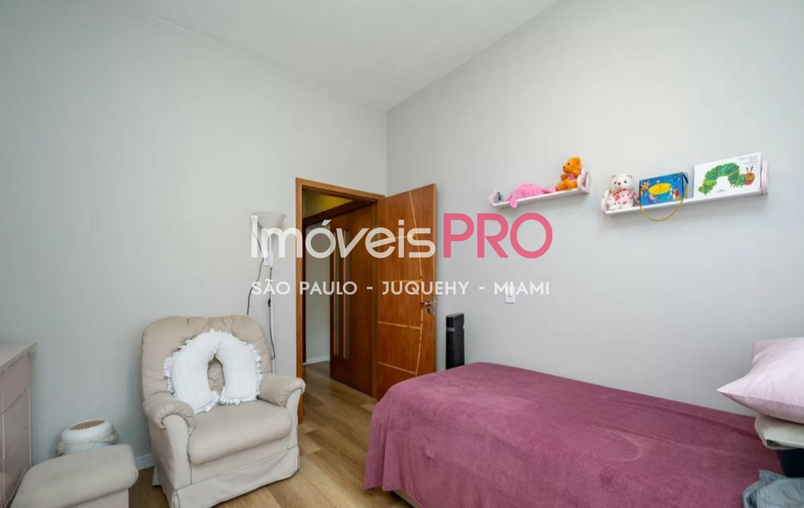 Foto :: IP39657