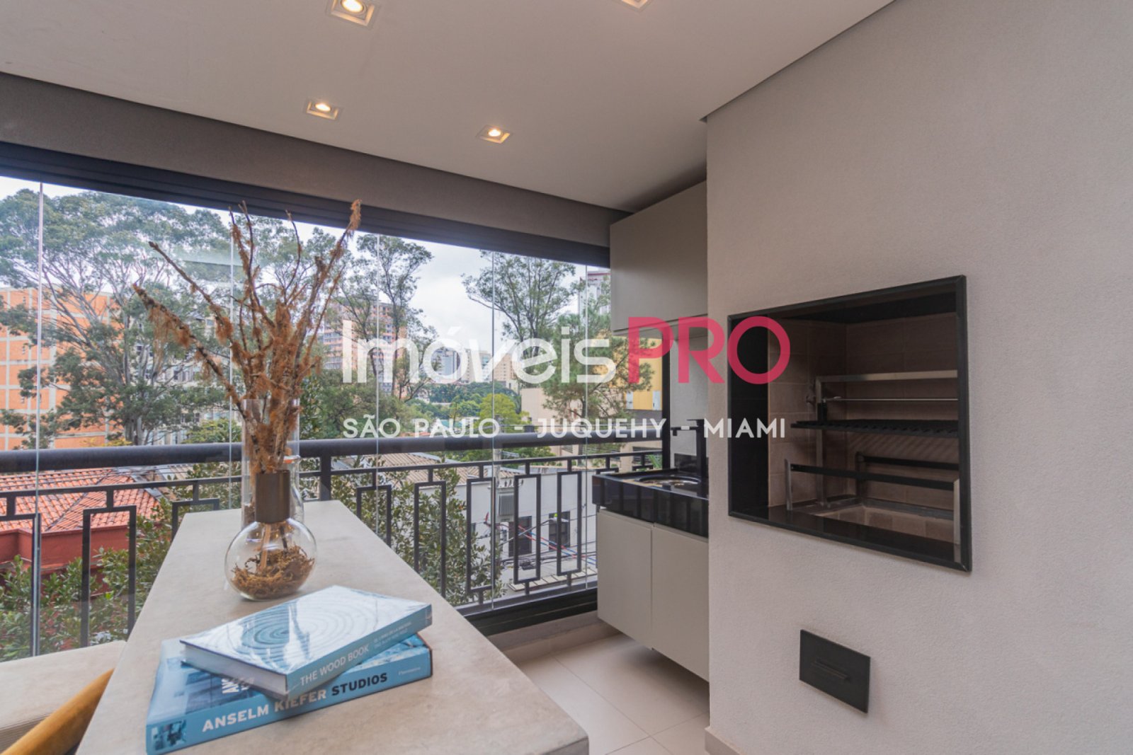 Foto :: https://assets.imoveispro.com.br/thumb/IP39658/apartamento-venda-vila-mariana_IP39658_17_1920x1080.jpg?