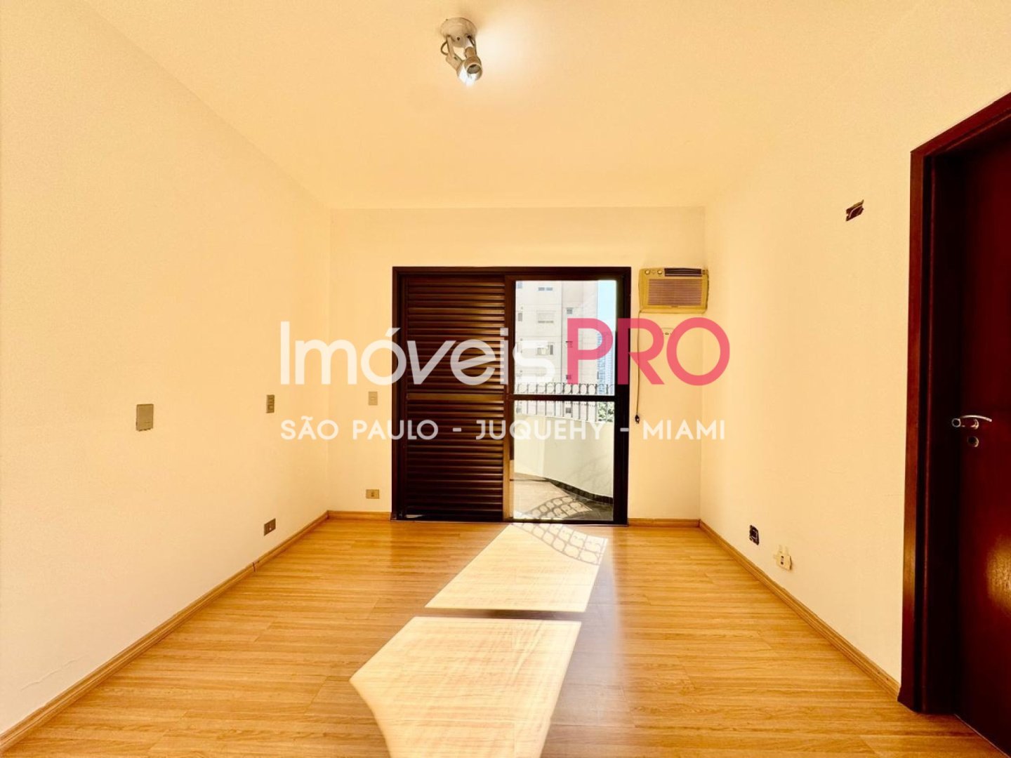 Foto :: IP39669