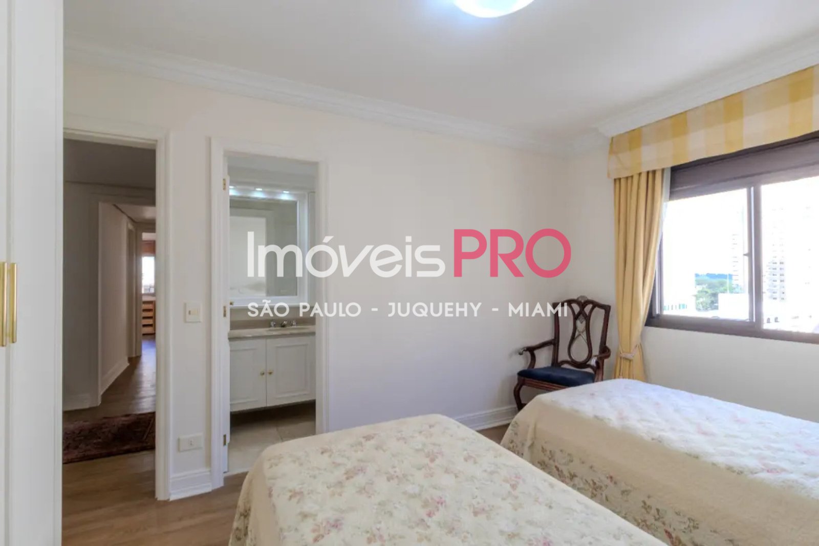 Foto :: IP39672