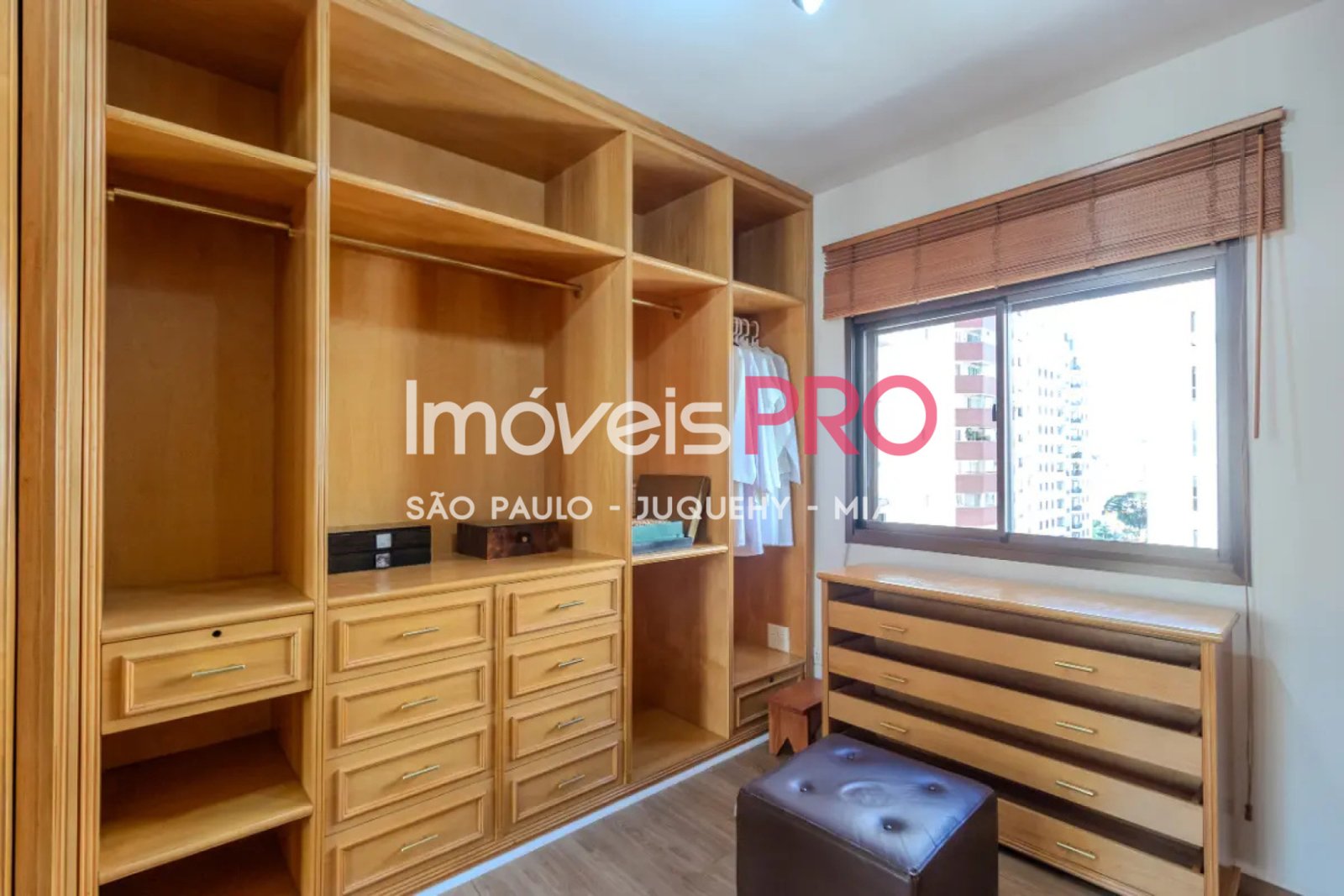 Foto :: IP39672