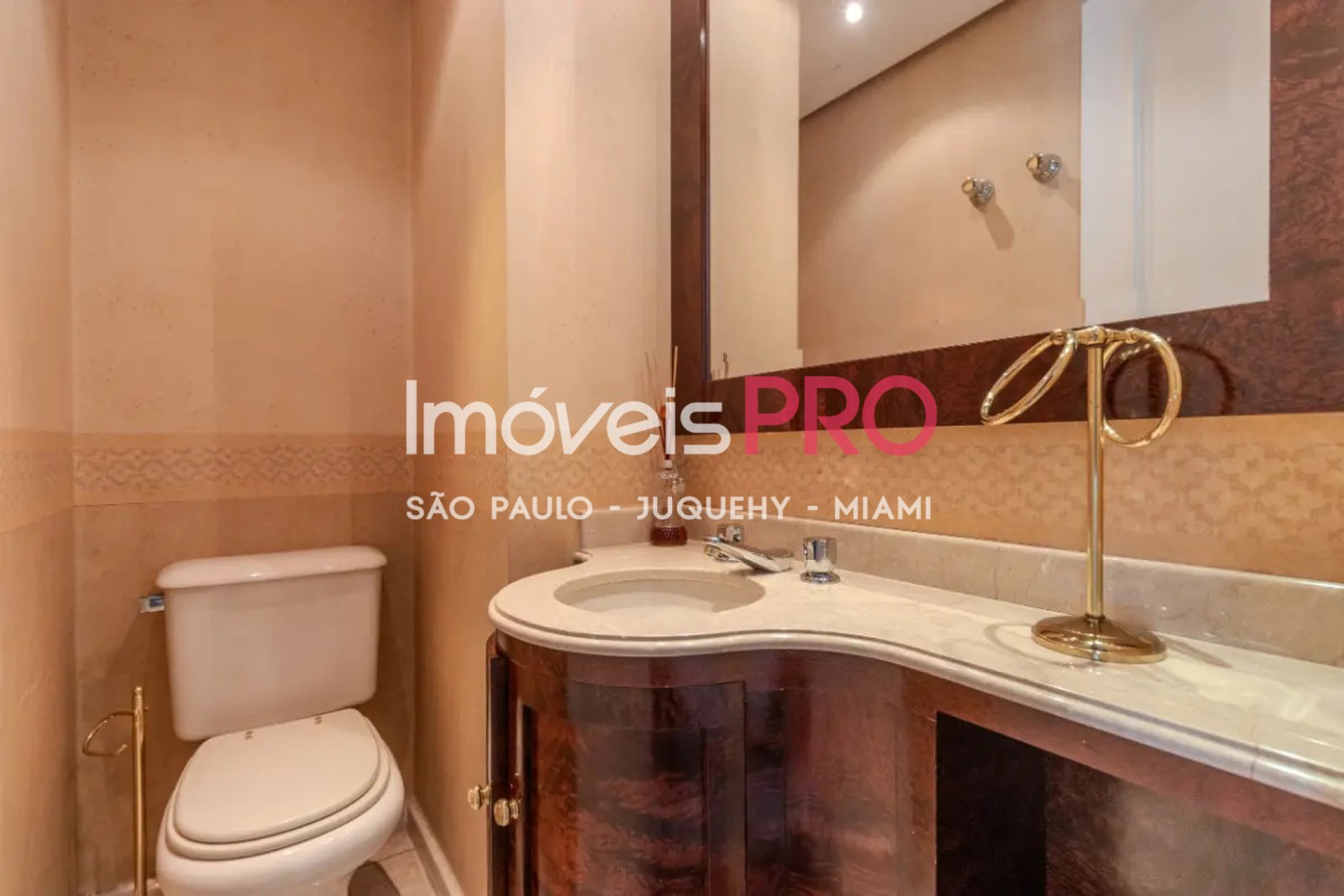 Foto :: IP39672