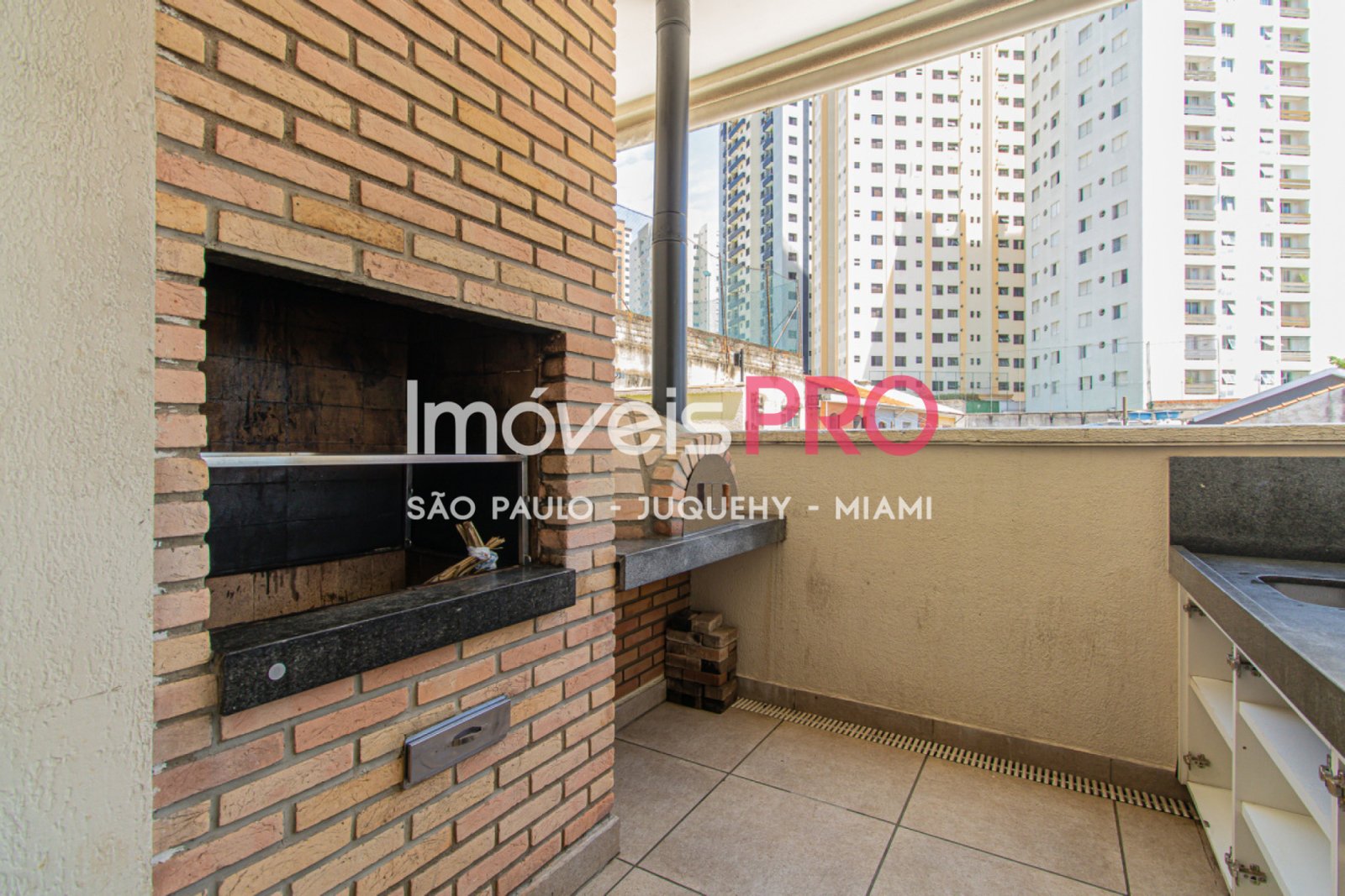 Foto :: https://assets.imoveispro.com.br/thumb/IP39674/apartamento-venda-saude_IP39674_11_1920x1080.jpg?