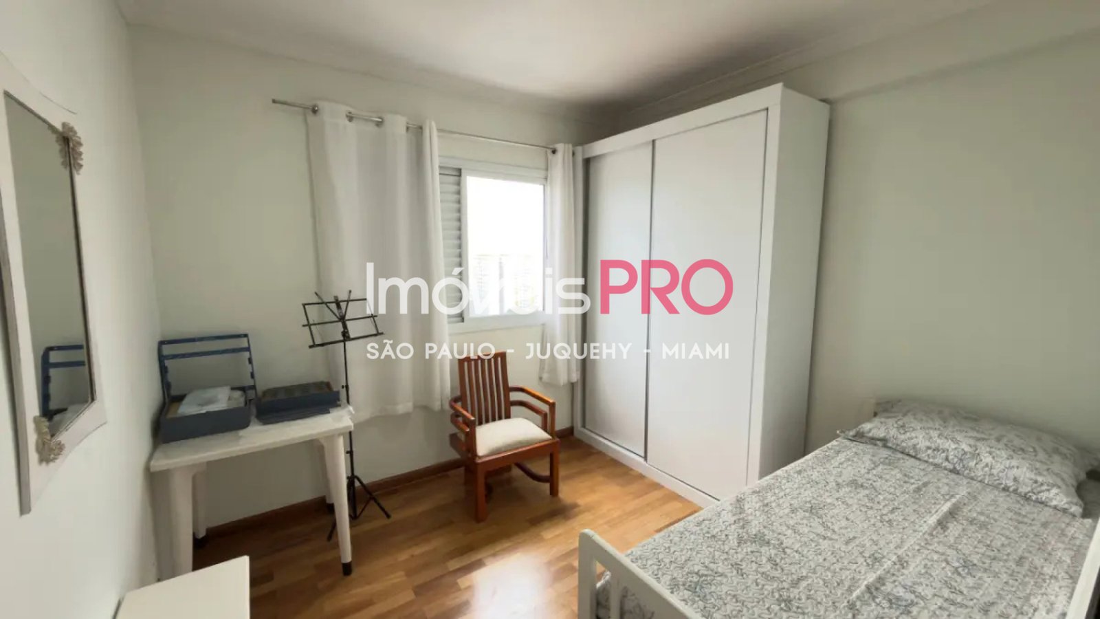 Foto :: https://assets.imoveispro.com.br/thumb/IP39675/cobertura-duplex-venda-saude_IP39675_17_1920x1080.jpg?