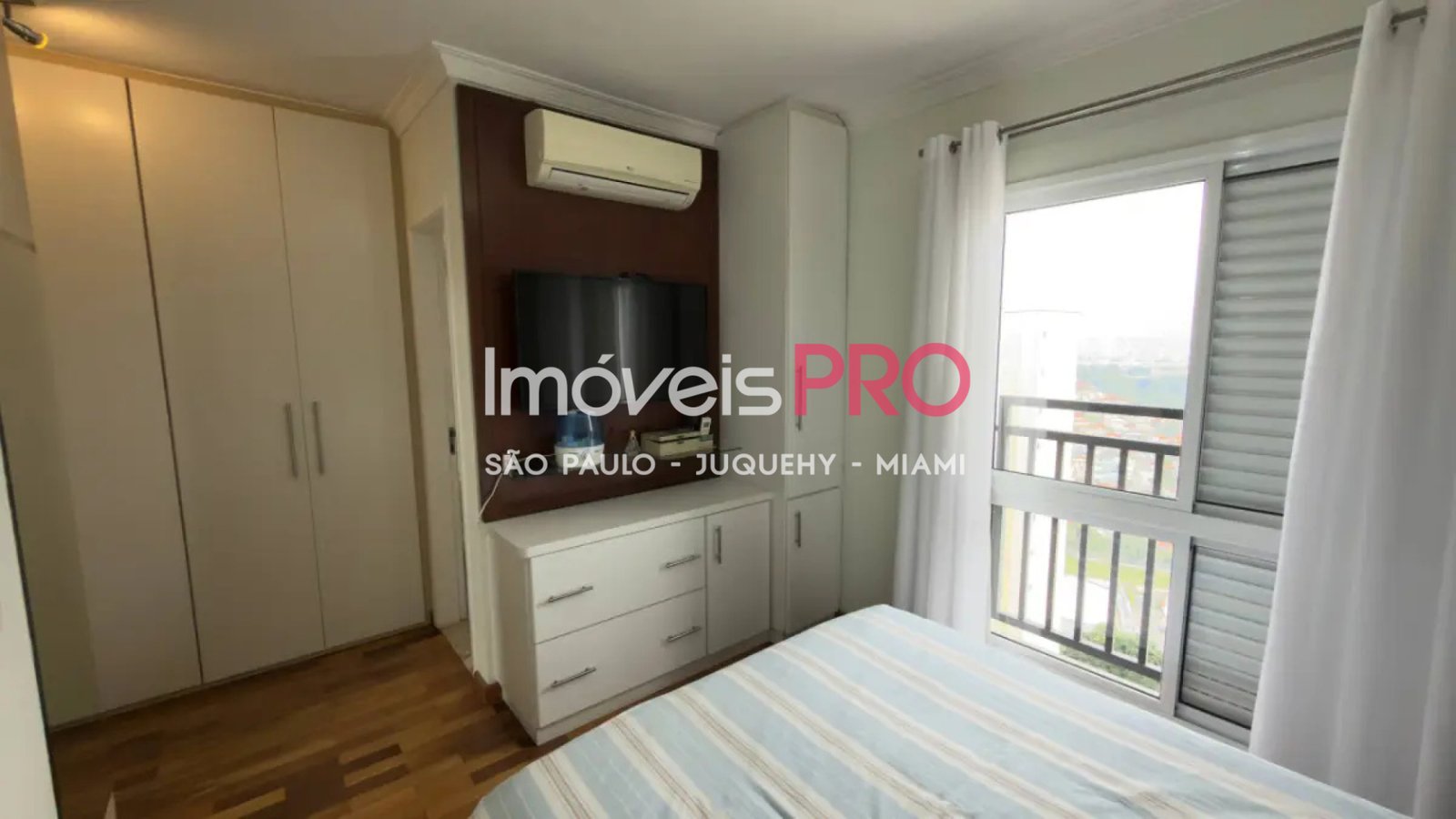 Foto :: IP39675