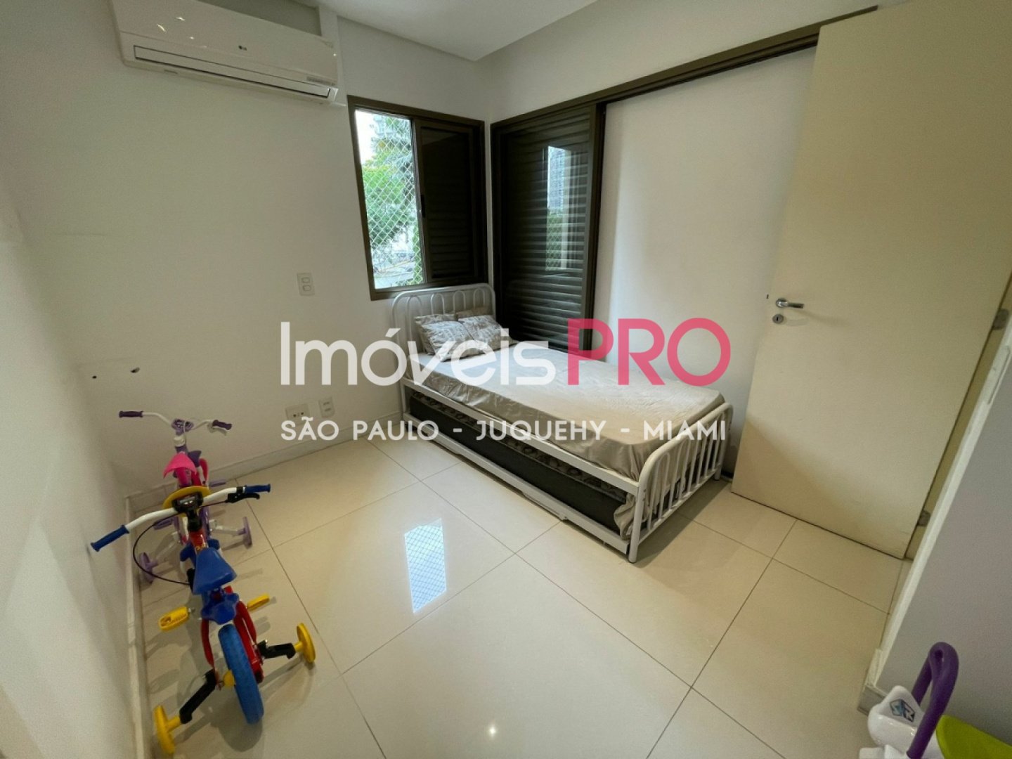 Foto :: https://assets.imoveispro.com.br/thumb/IP39681/apartamento-venda-brooklin_IP39681_17_1920x1080.jpg?
