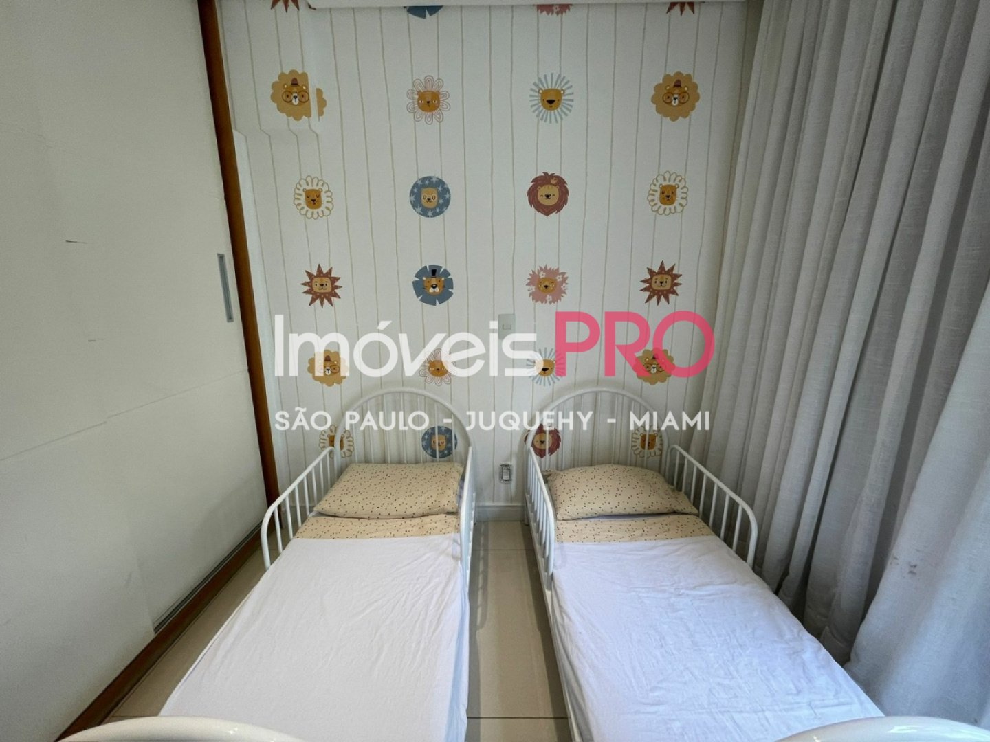 Foto :: IP39681