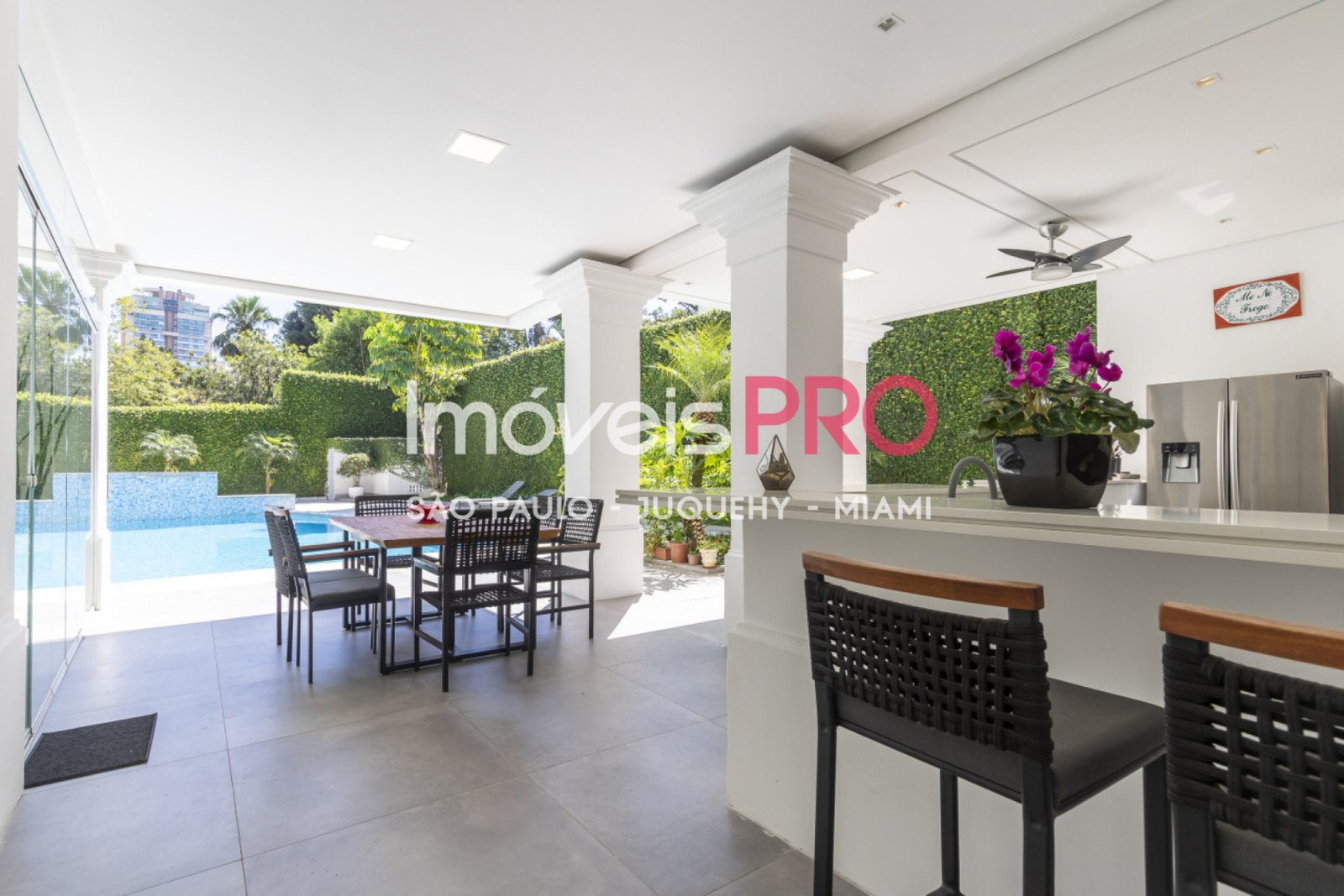 Foto :: https://assets.imoveispro.com.br/thumb/IP39688/casa-venda-brooklin_IP39688_23_1920x1080.jpg?