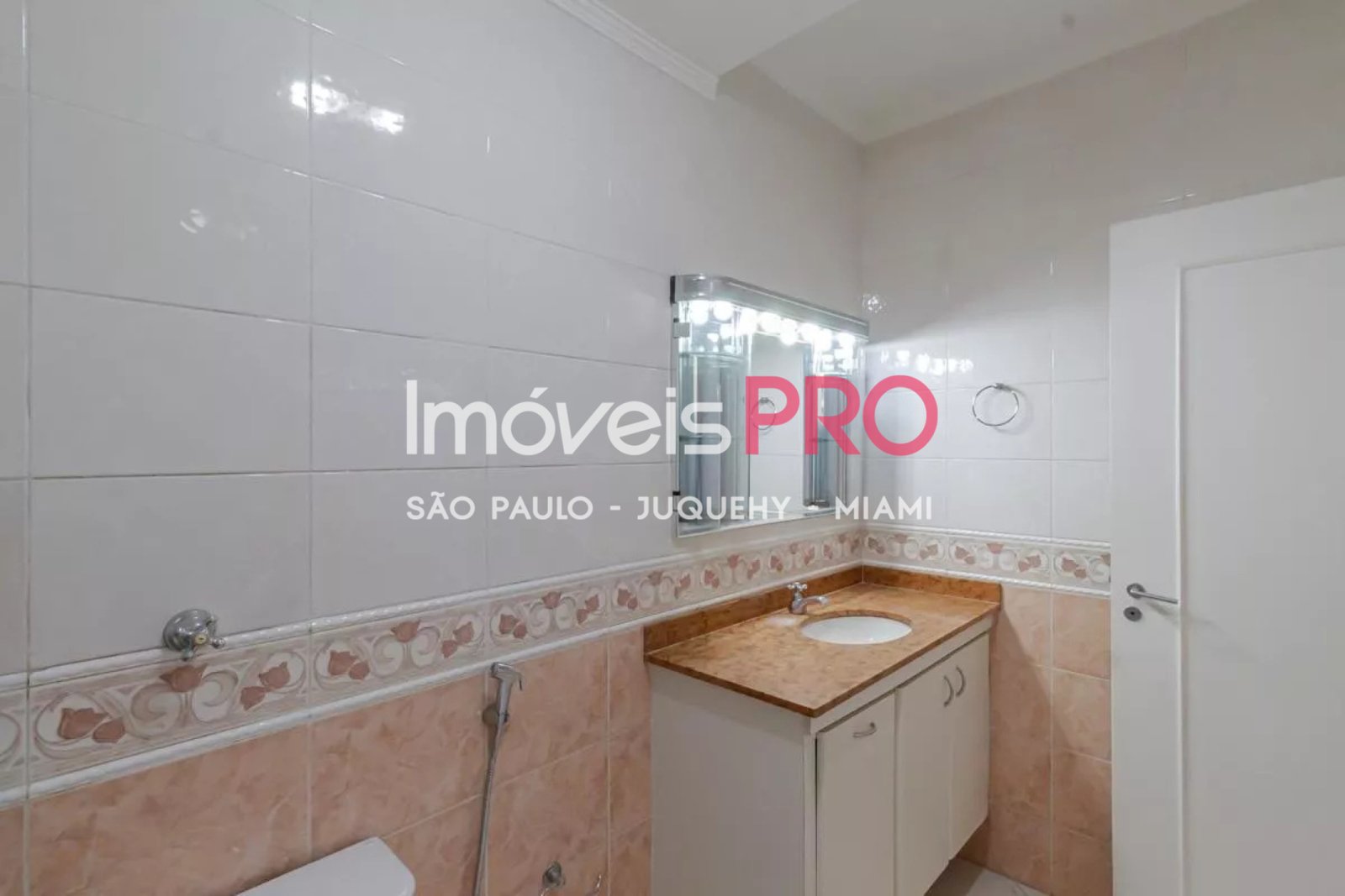 Foto :: IP39692