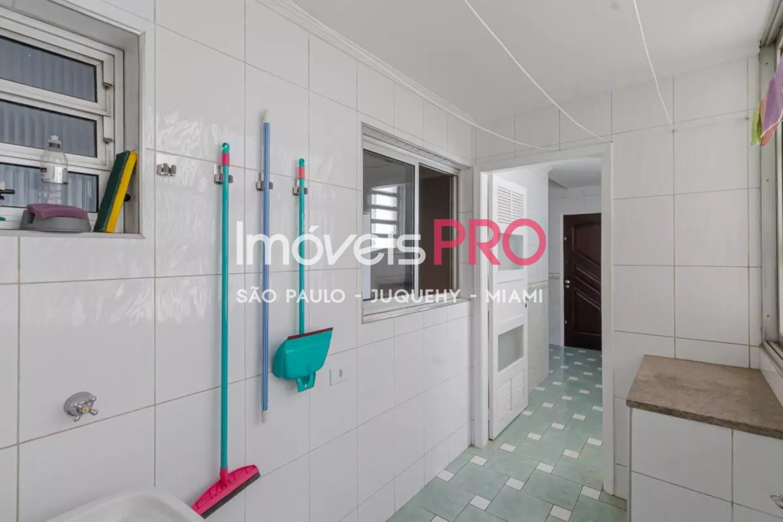 Foto :: https://assets.imoveispro.com.br/thumb/IP39692/apartamento-venda-vila-olimpia_IP39692_23_1920x1080.jpg?