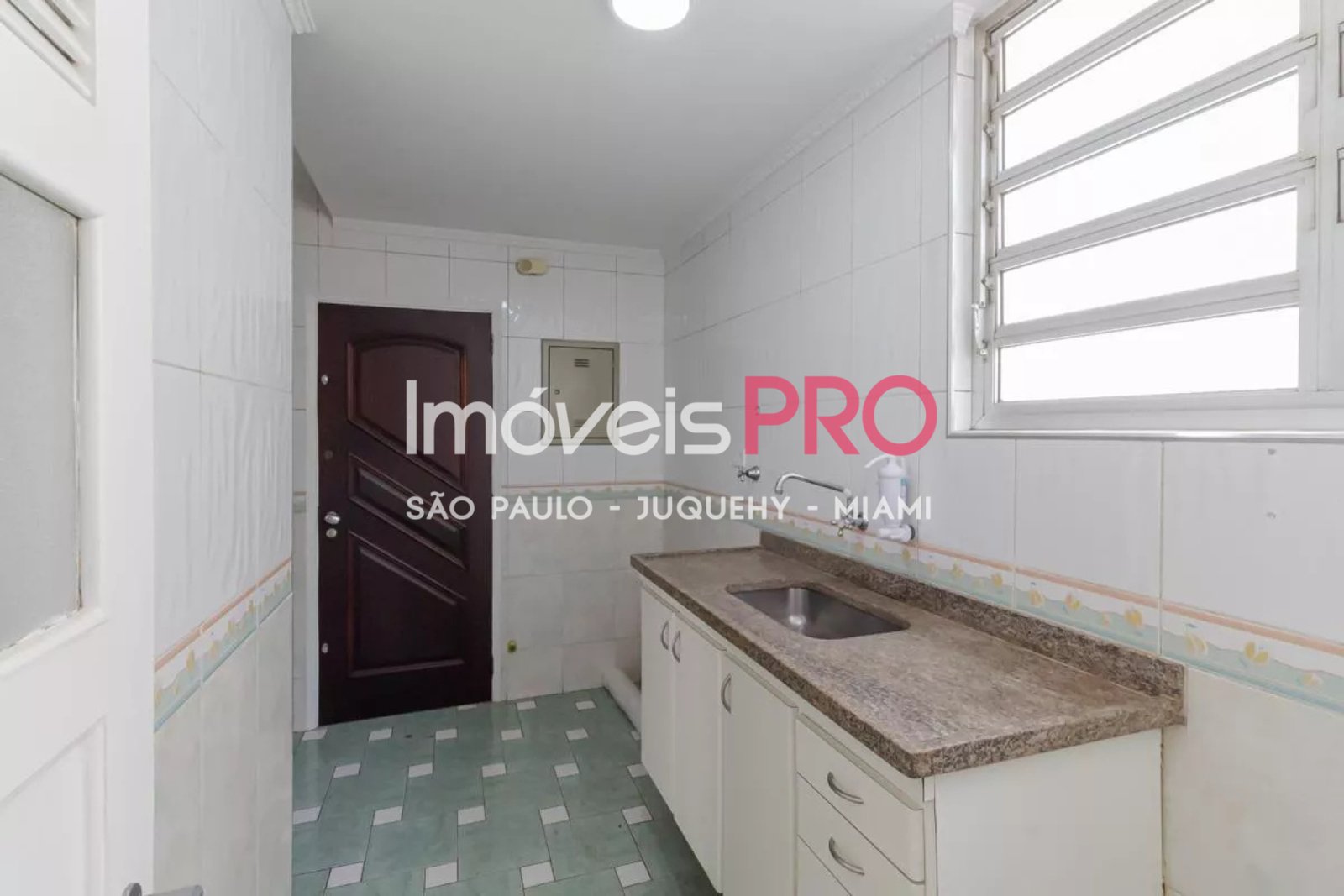 Foto :: IP39692