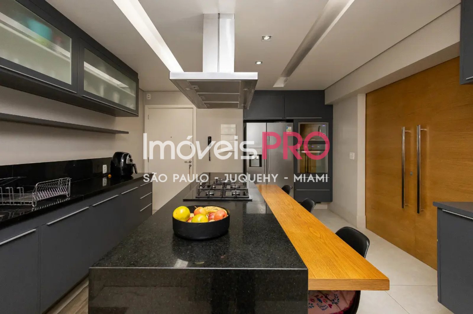 Foto :: https://assets.imoveispro.com.br/thumb/IP39693/apartamento-venda-saude_IP39693_11_1920x1080.jpg?