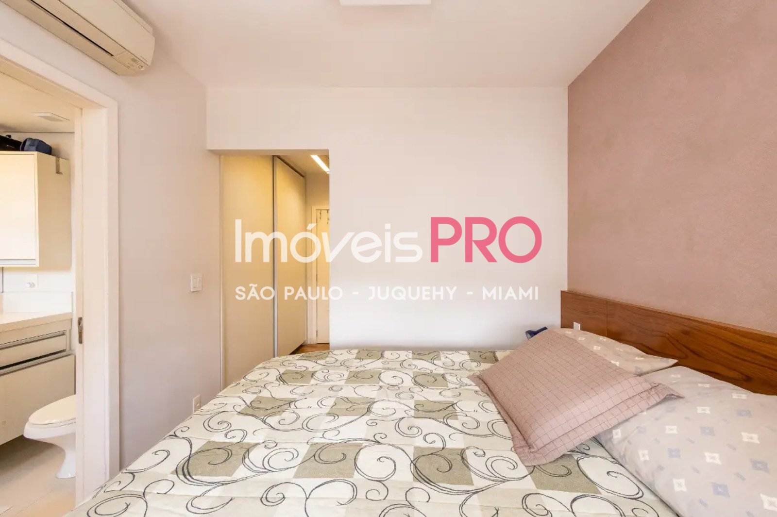 Foto :: IP39693