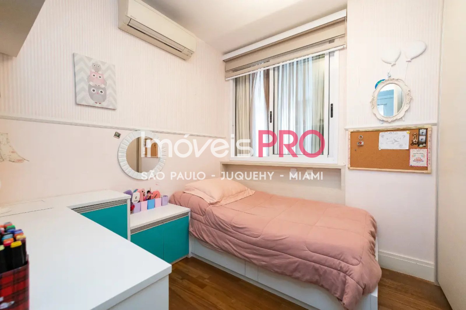 Foto :: IP39693