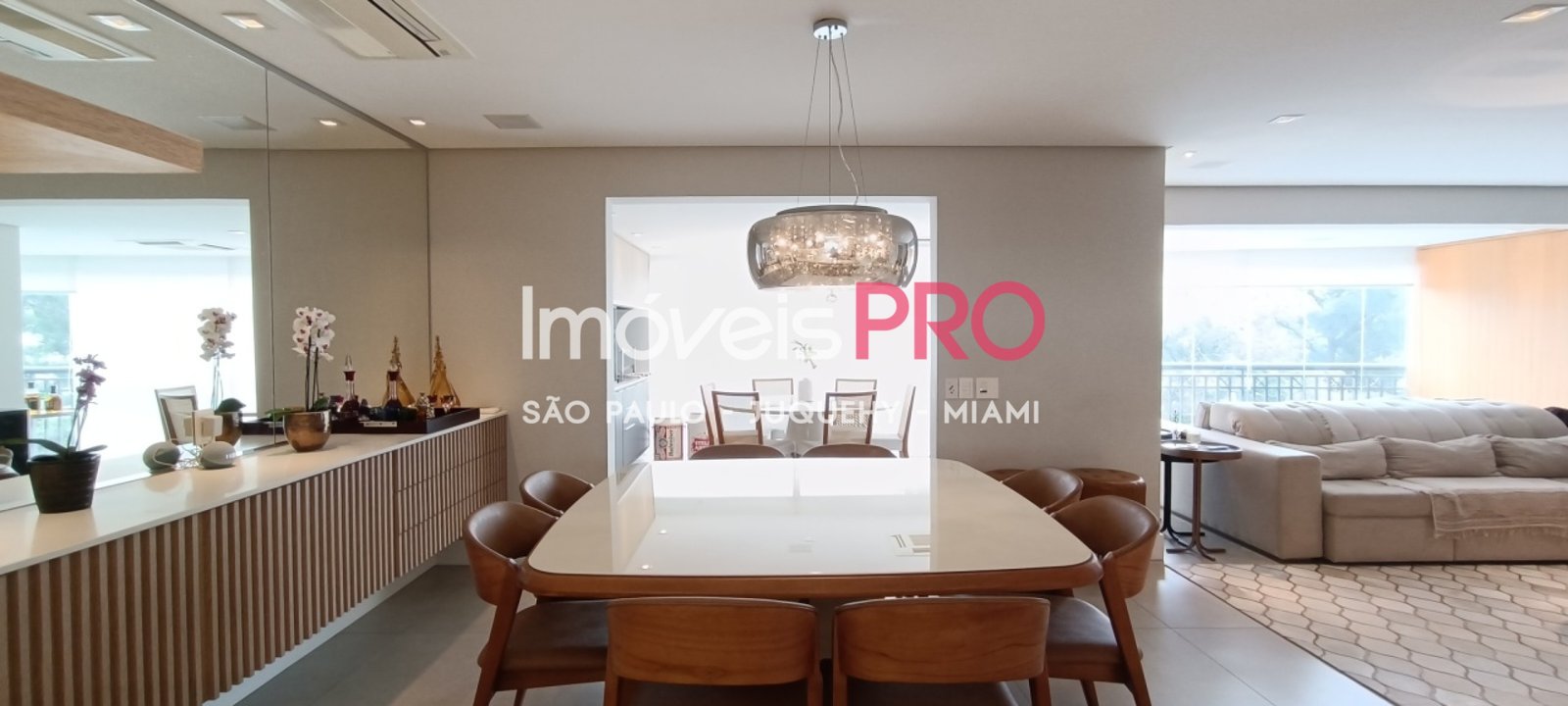 Foto :: IP39696