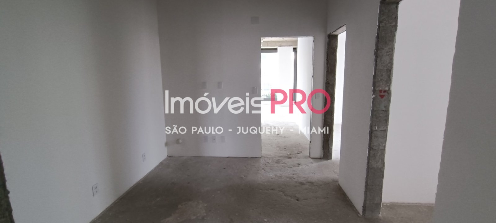 Foto :: IP39697