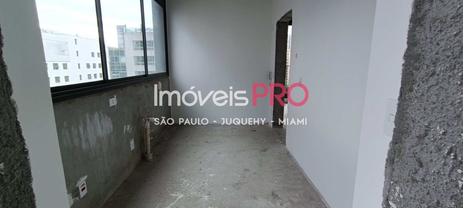 Foto :: IP39697