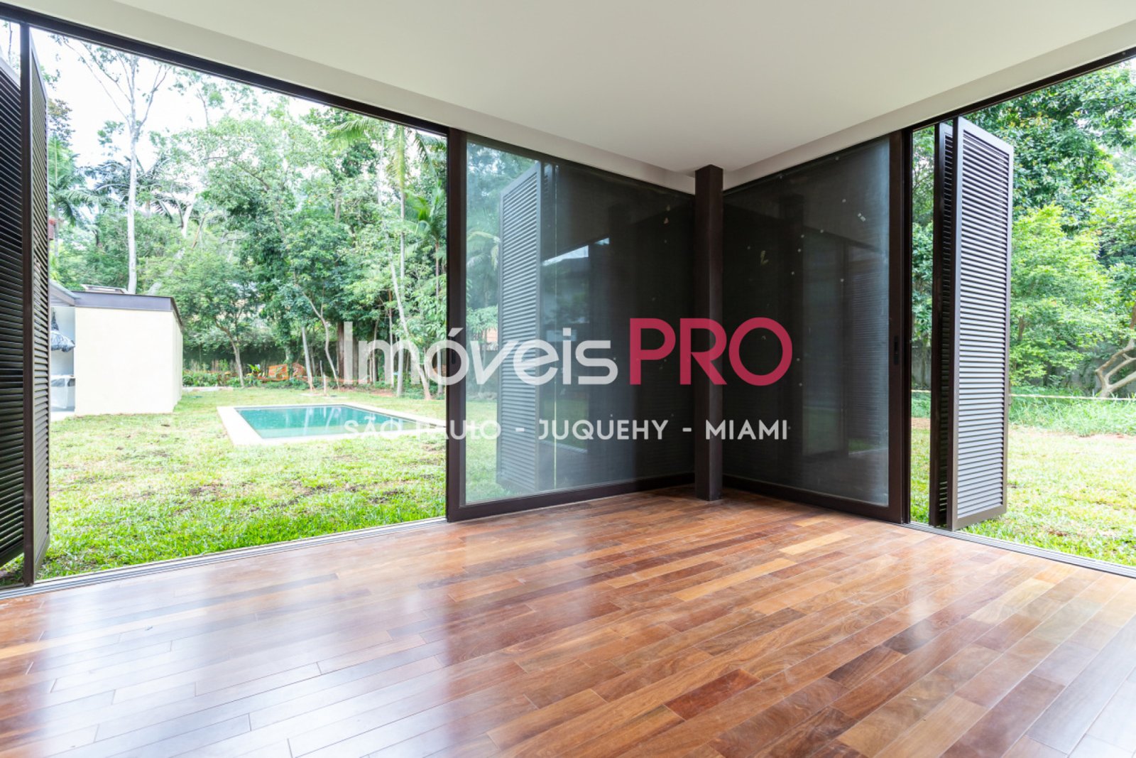Foto :: https://assets.imoveispro.com.br/thumb/IP39704/condominio-venda-chacara-flora_IP39704_11_1920x1080.jpg?