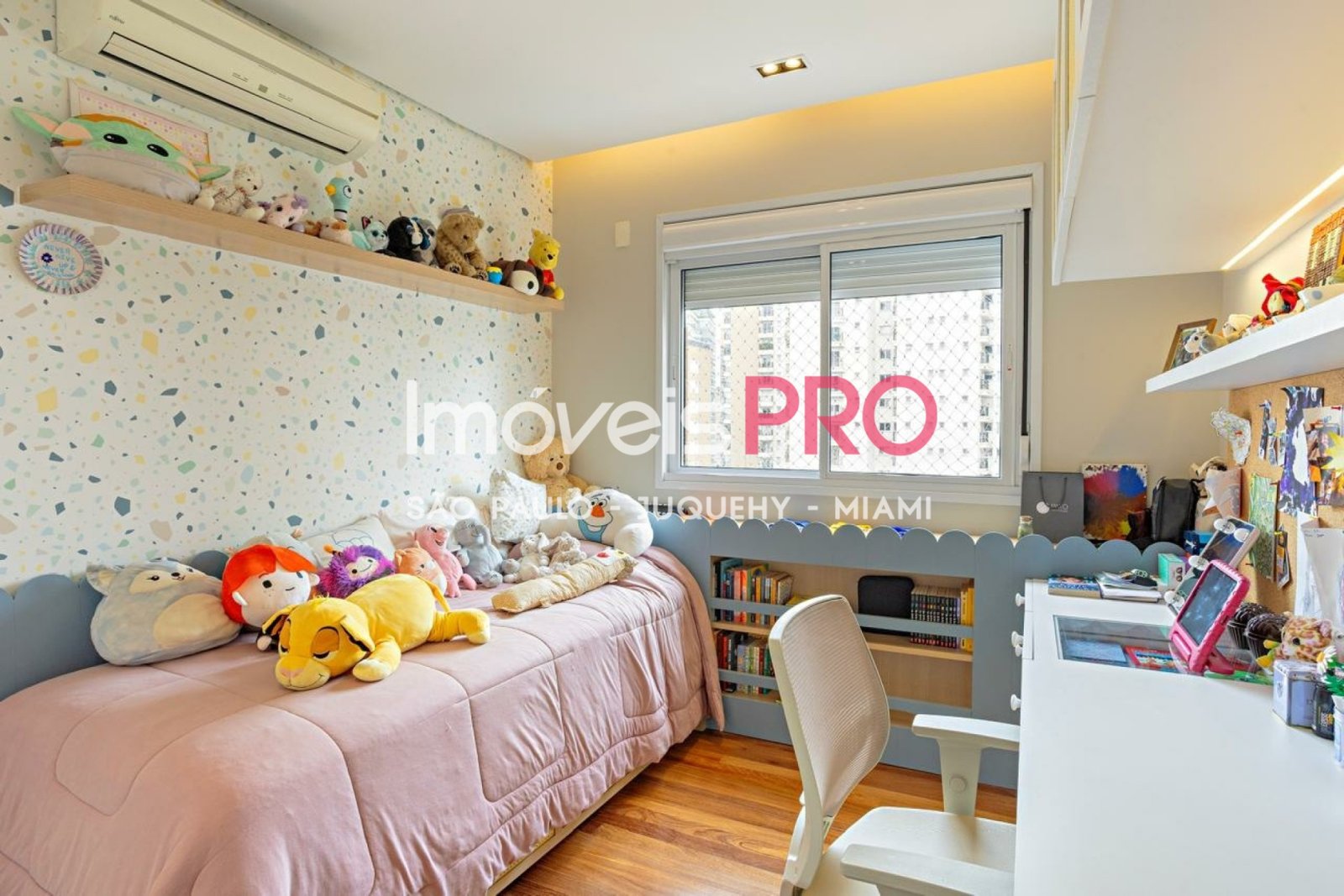 Foto :: IP39707