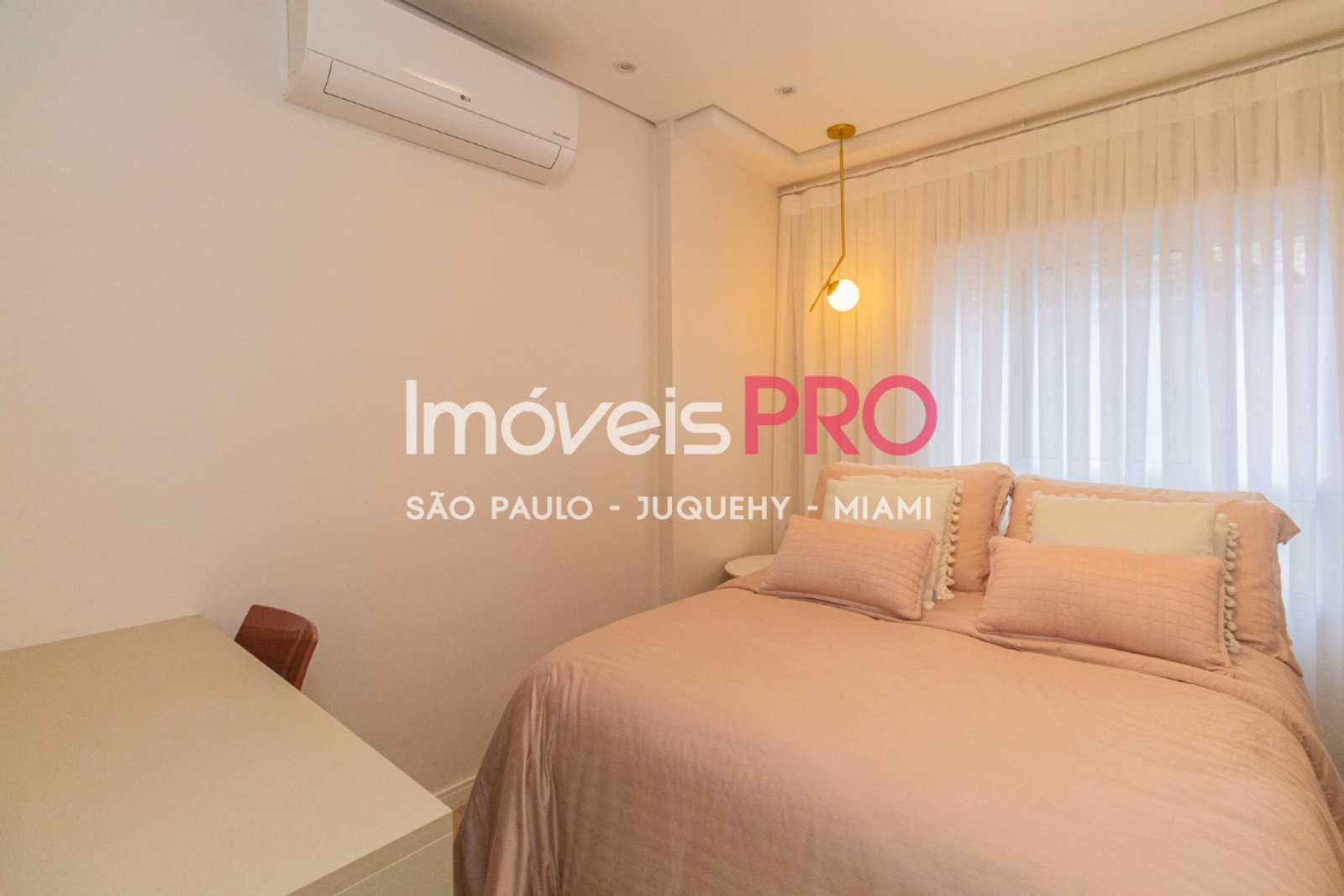 Foto :: https://assets.imoveispro.com.br/thumb/IP39708/apartamento-venda-moema-passaros_IP39708_11_1920x1080.jpg?