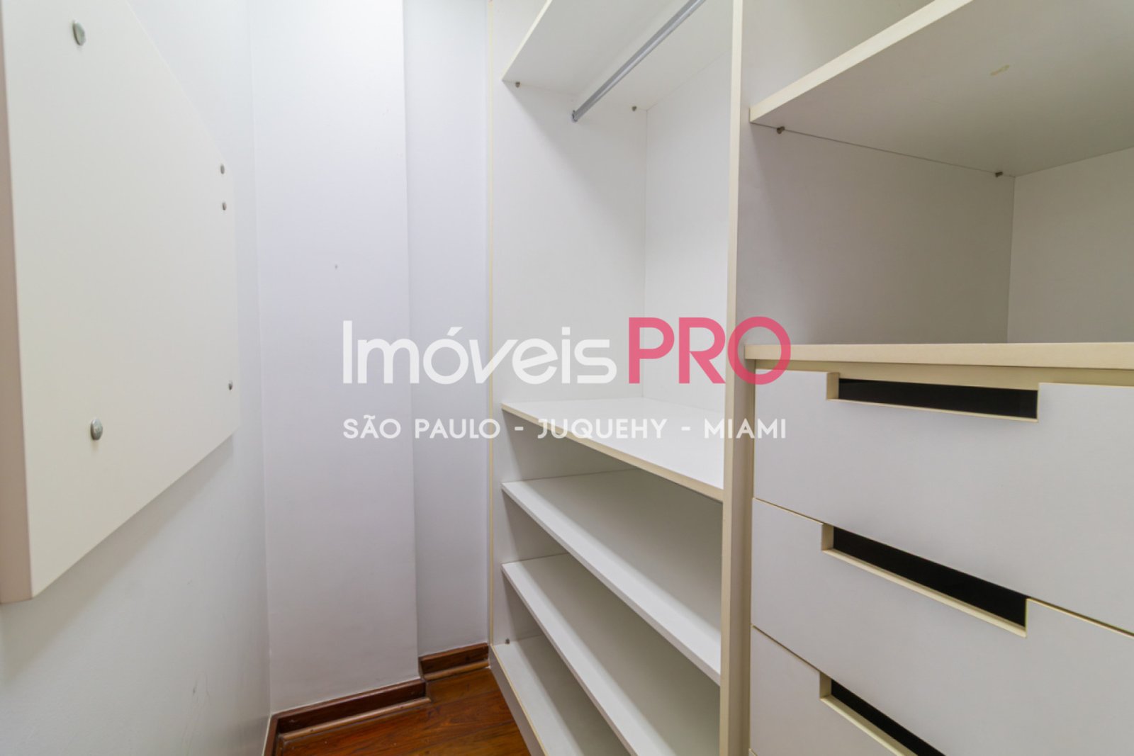 Foto :: IP39711
