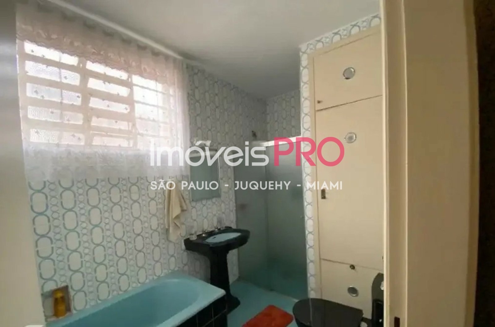 Foto :: https://assets.imoveispro.com.br/thumb/IP39717/casa-venda-planalto-paulista_IP39717_11_1920x1080.jpg?