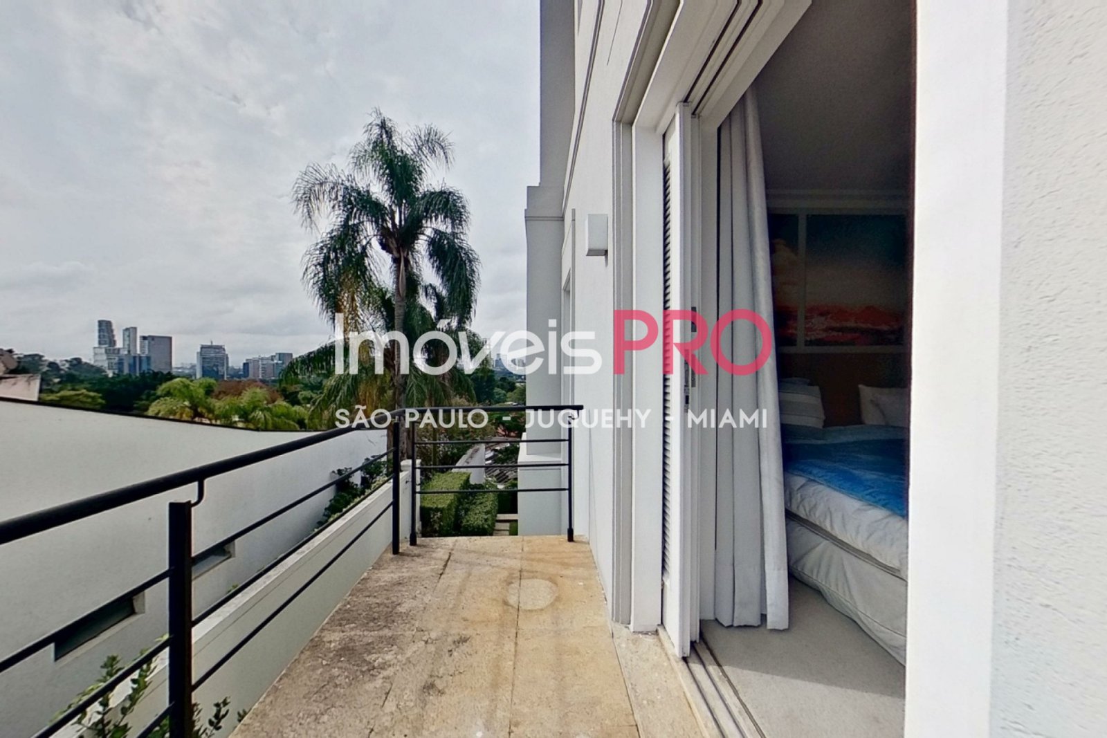 Foto :: IP39737