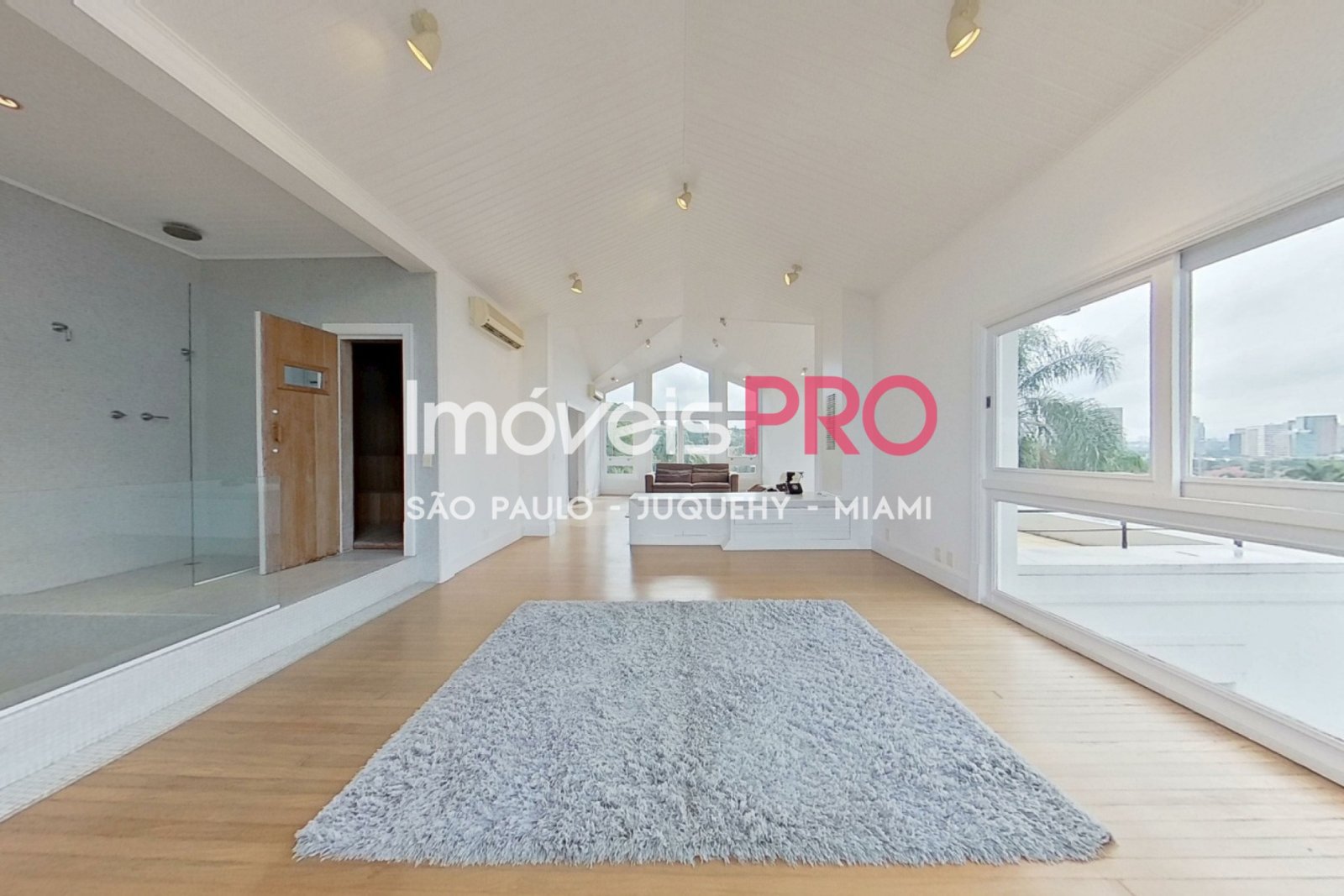 Foto :: https://assets.imoveispro.com.br/thumb/IP39737/condominio-venda-jardim-everest_IP39737_41_1920x1080.jpg?