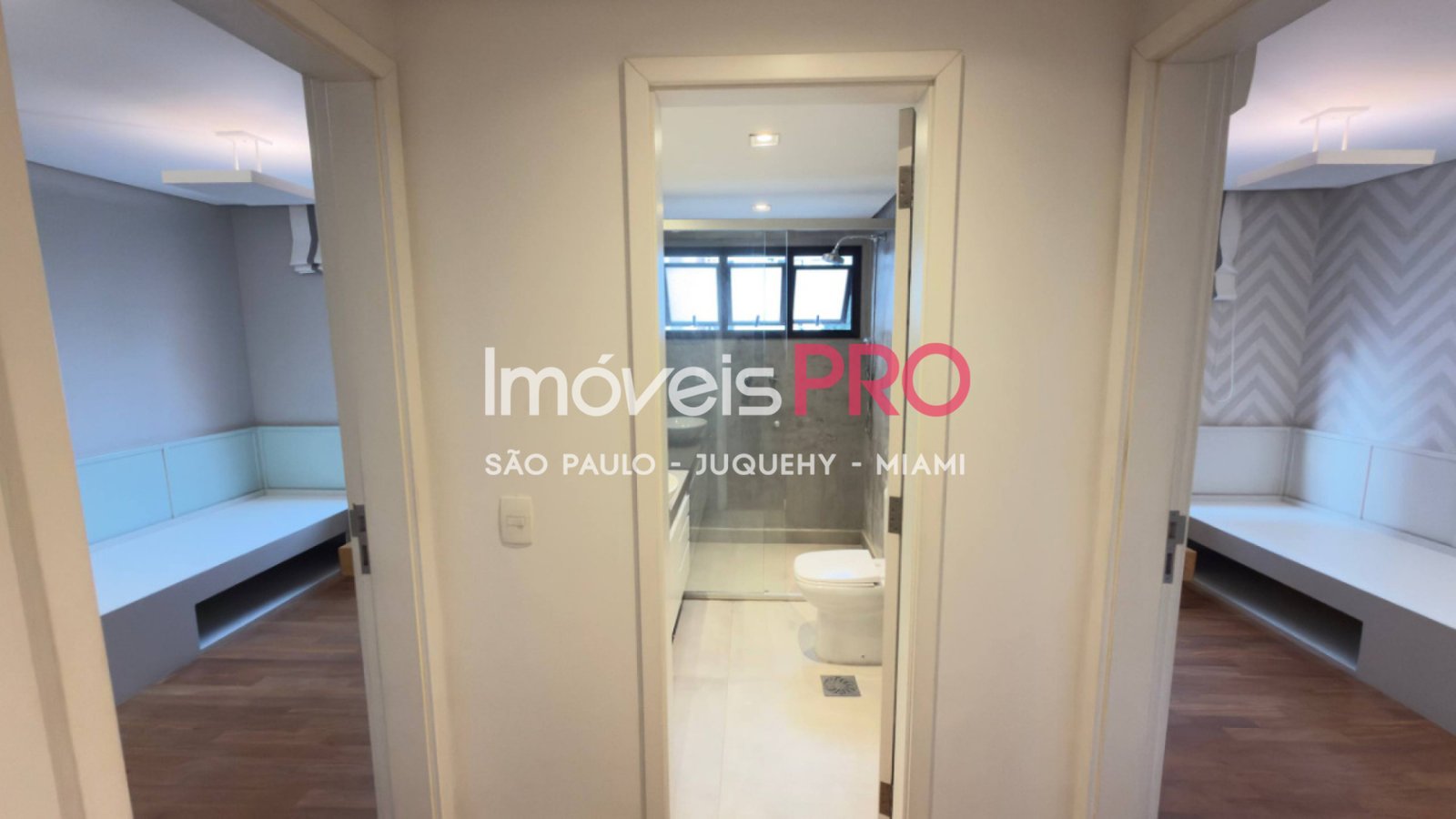 Foto :: IP39745