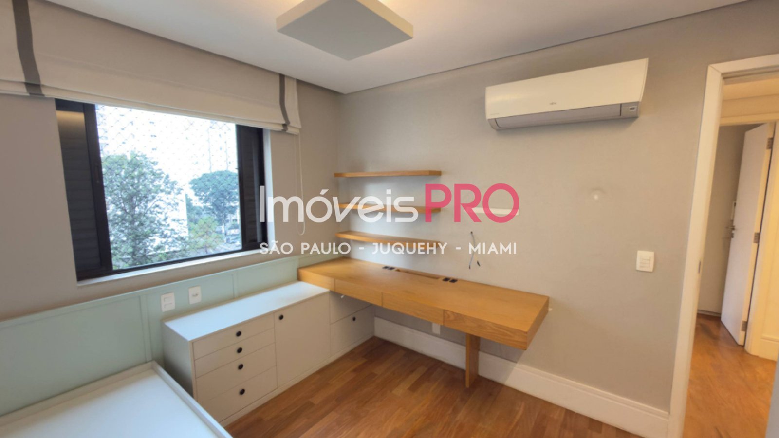 Foto :: https://assets.imoveispro.com.br/thumb/IP39745/apartamento-venda-moema_IP39745_23_1920x1080.jpg?
