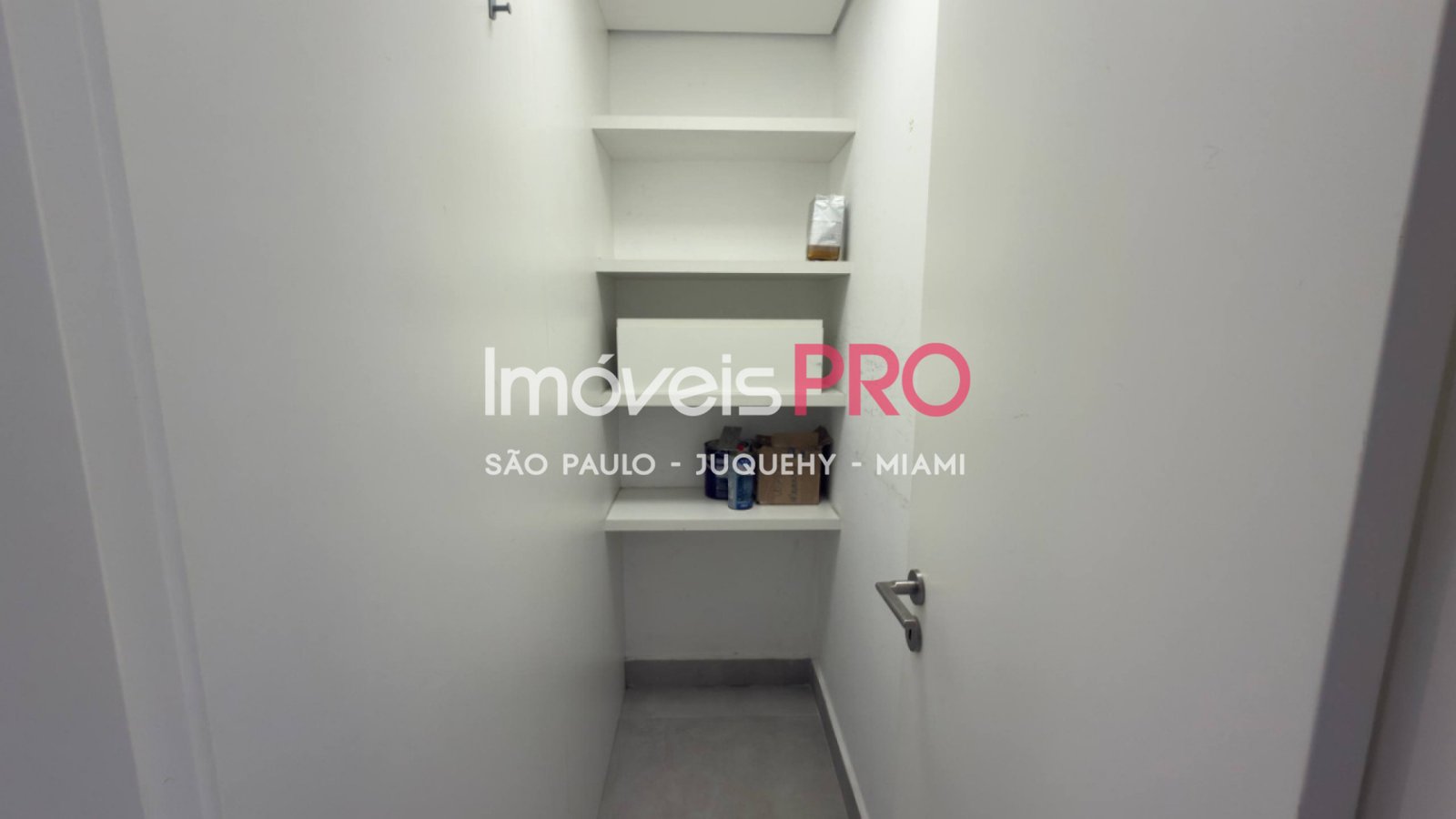 Foto :: IP39745