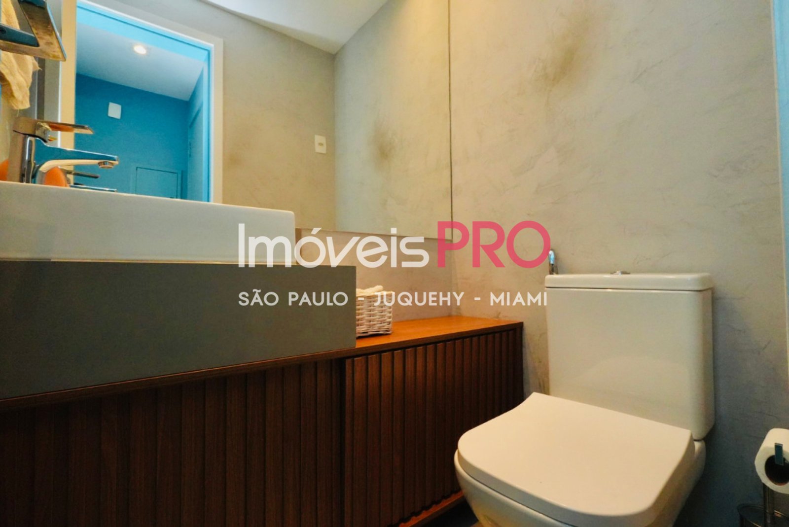 Foto :: IP39746